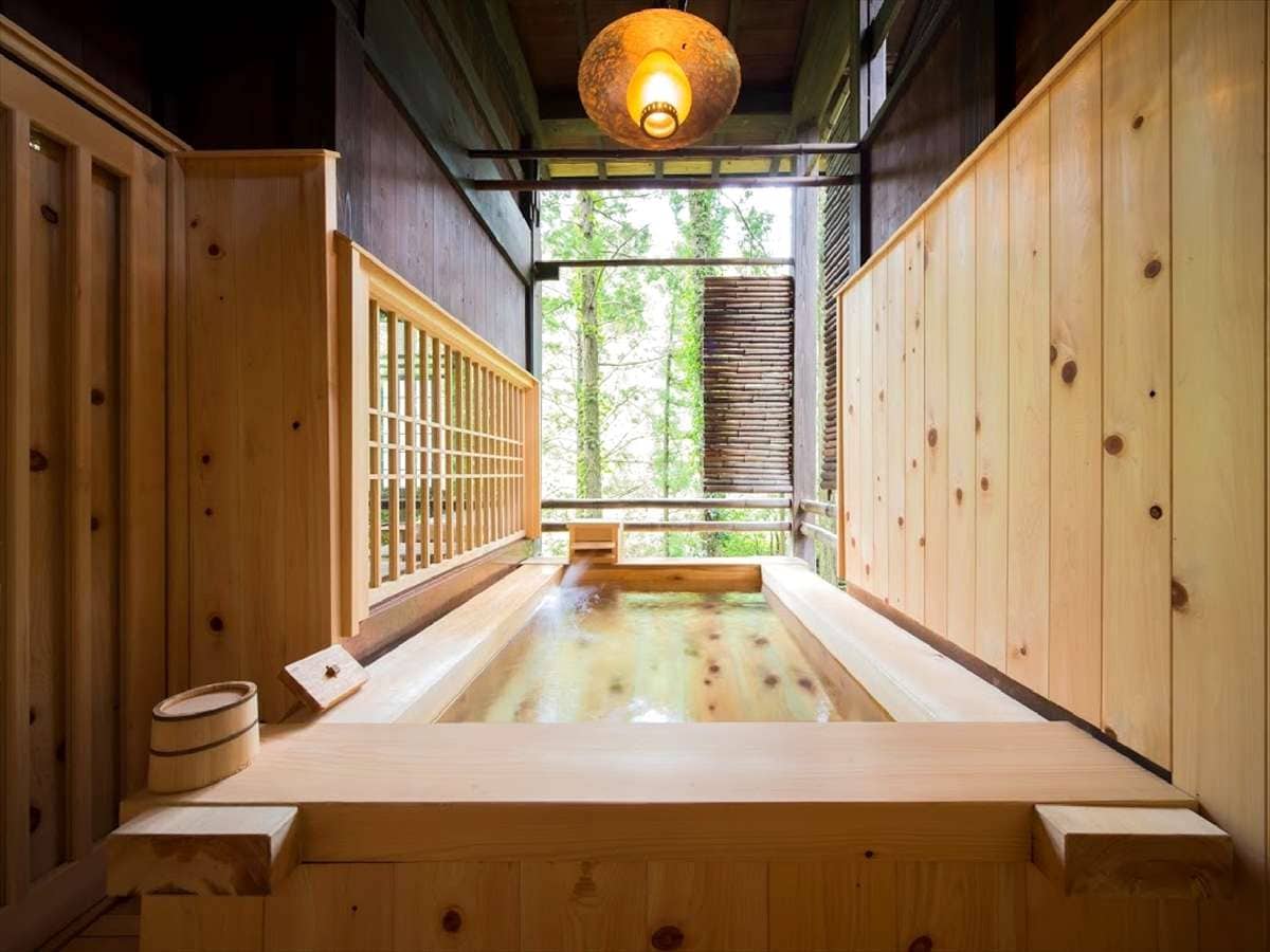 Hinoki bath