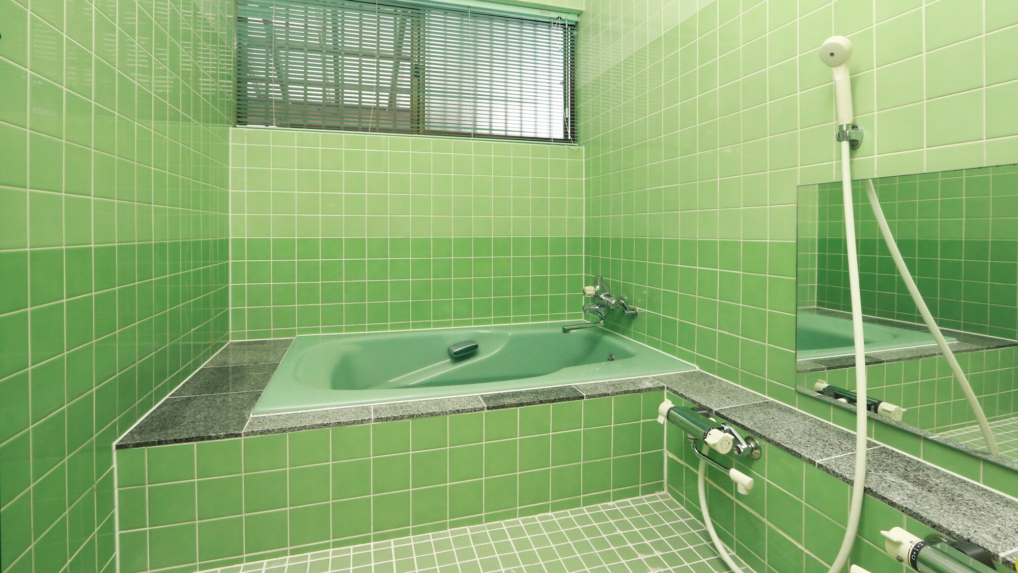 *[Bath] Men's bath