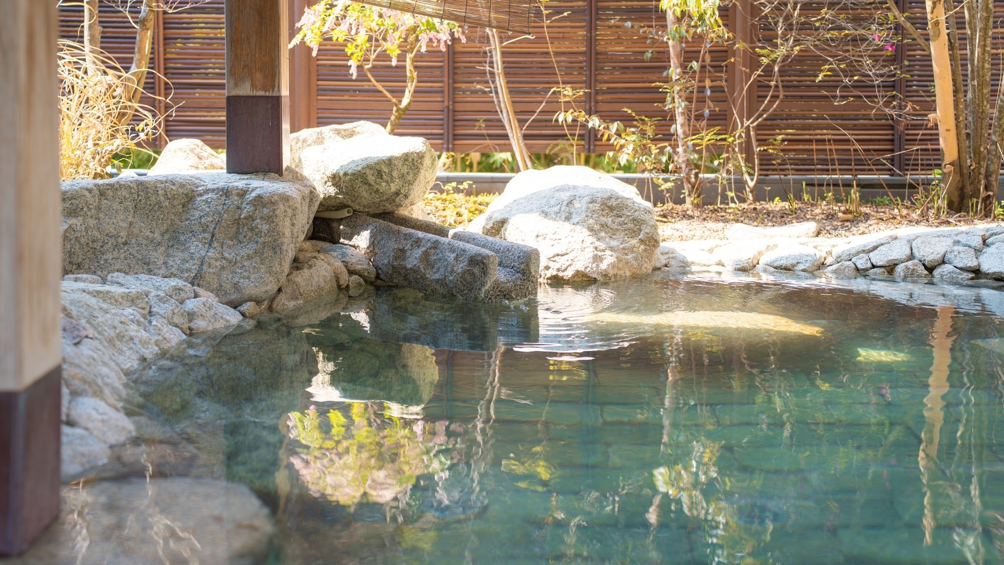 [Bath/Open-air bath ③]