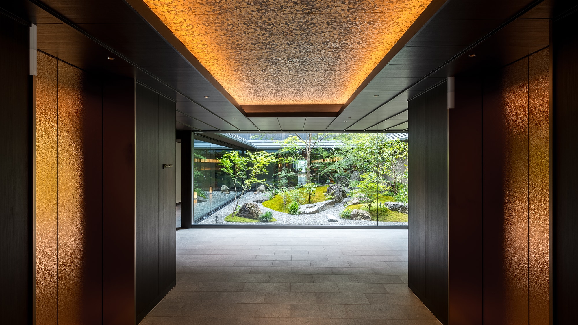 エレベーターホール