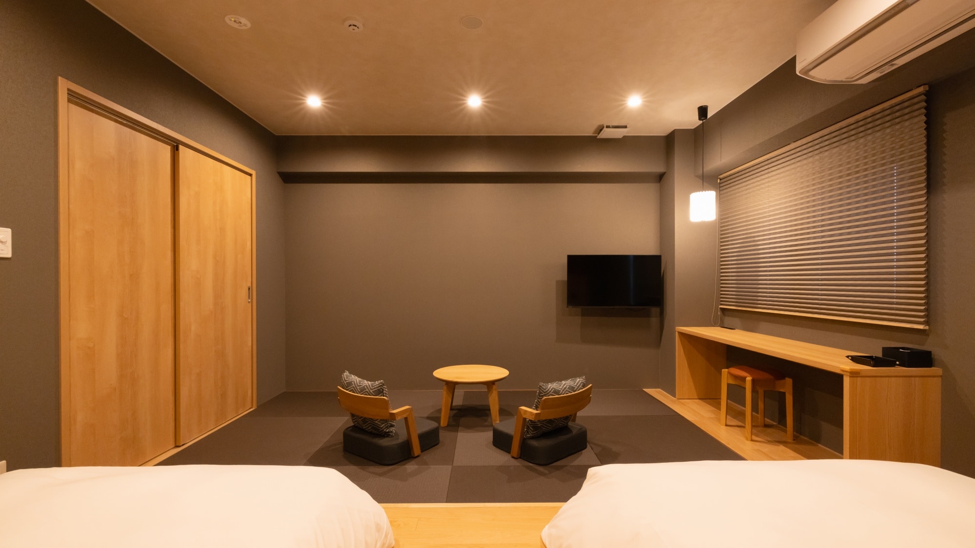 [Modern Twin] A room that combines the comfort of Western style with the calming atmosphere of Japanese style.