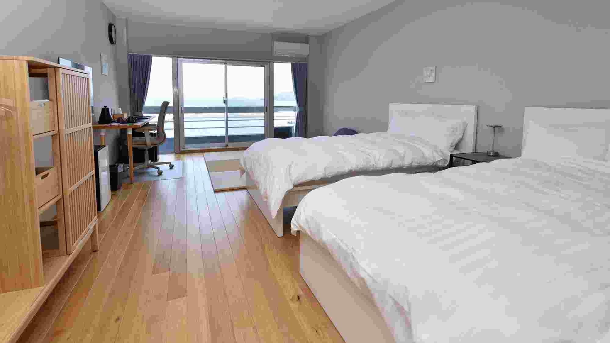 Twin room [Non-smoking/corner room]