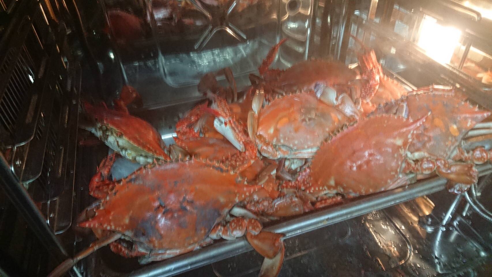 Steamed crab
