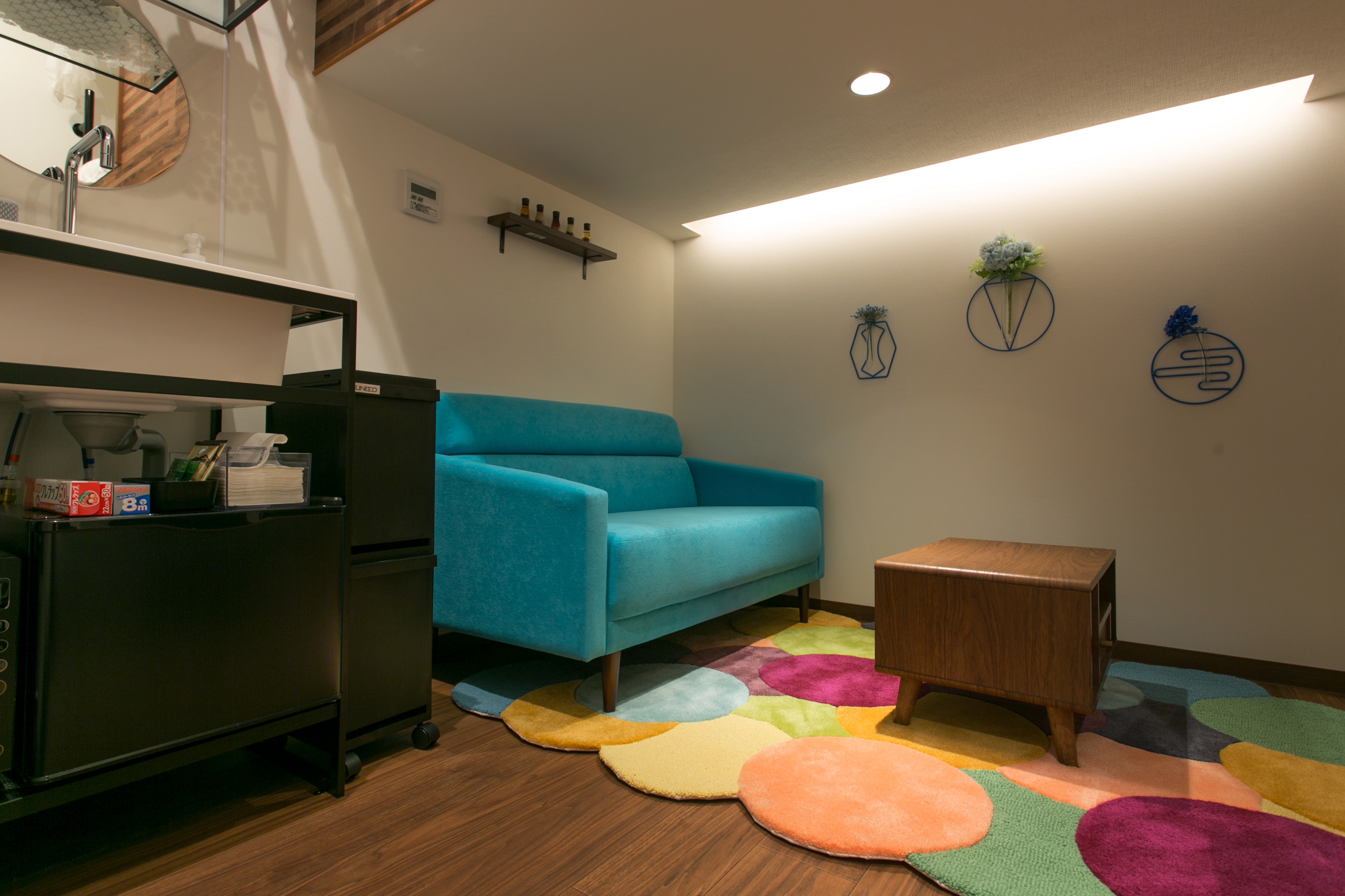 Standard double room interior (Some rooms may be reversed left to right.)