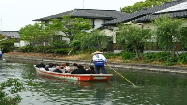 [Yanagawa River Boat] About 10 minutes by car from the hotel