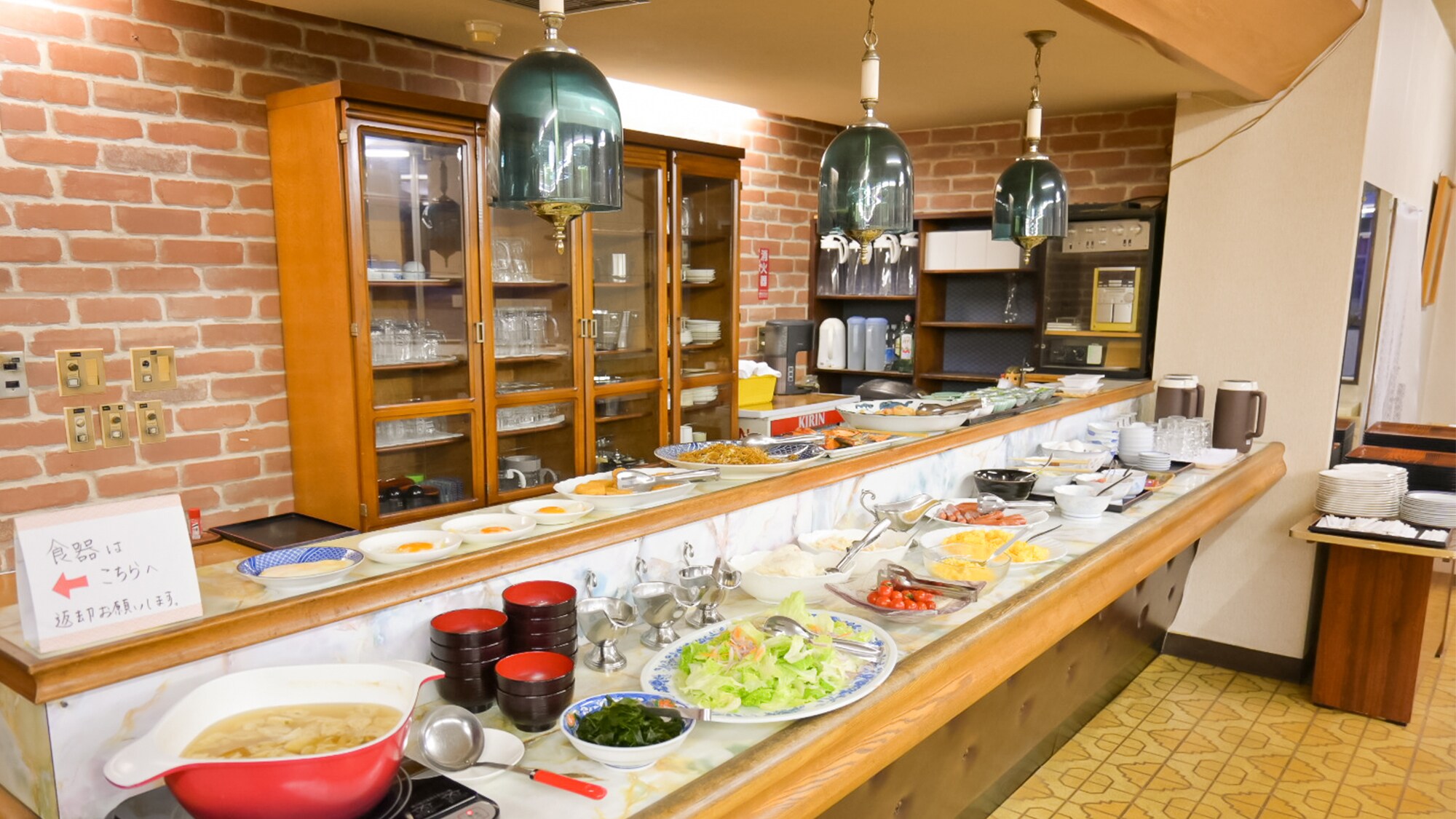 * [Breakfast buffet - example of side dishes] We offer a menu of mainly Japanese food but also Western food! We are constantly improving our menu.