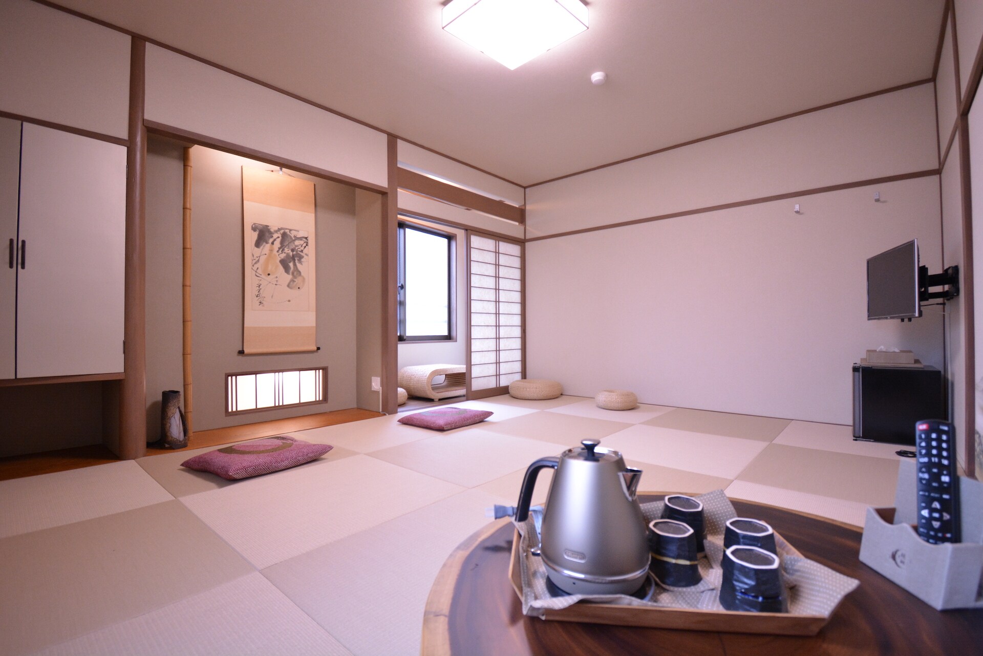 Room 202 [Capacity 1-4 people]