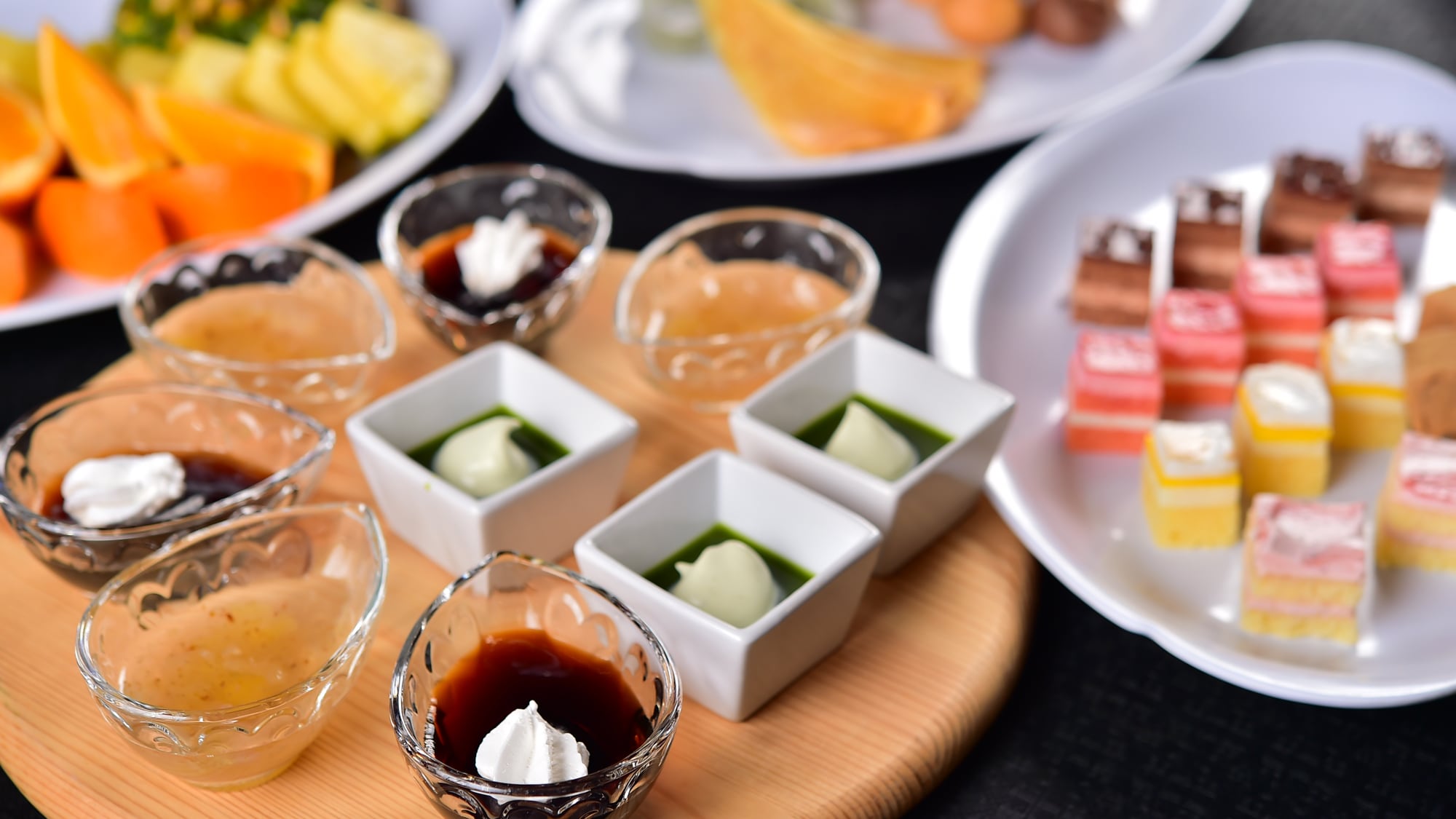 An example of a dinner buffet: dessert