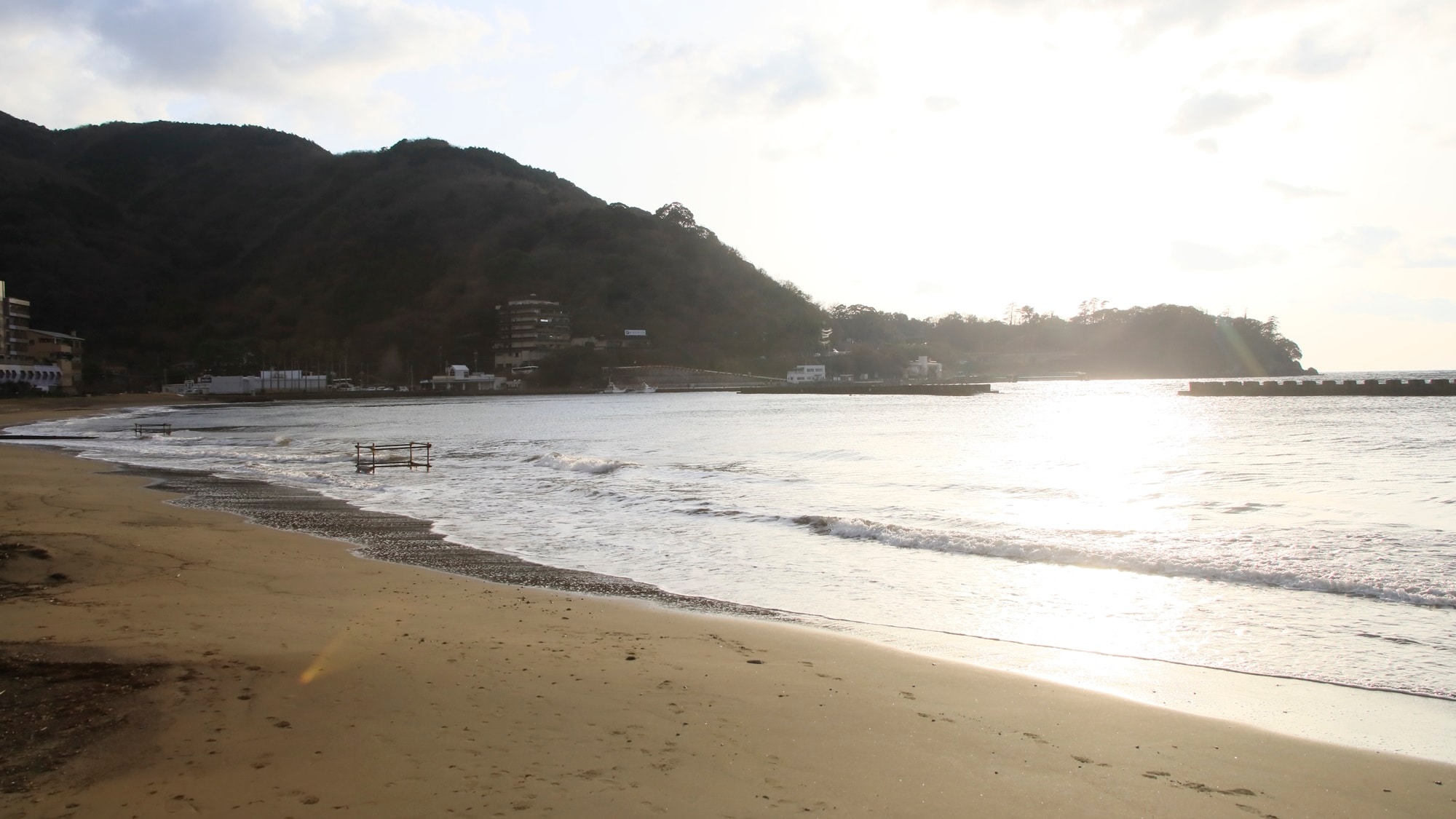Nearby attractions: Toi Beach