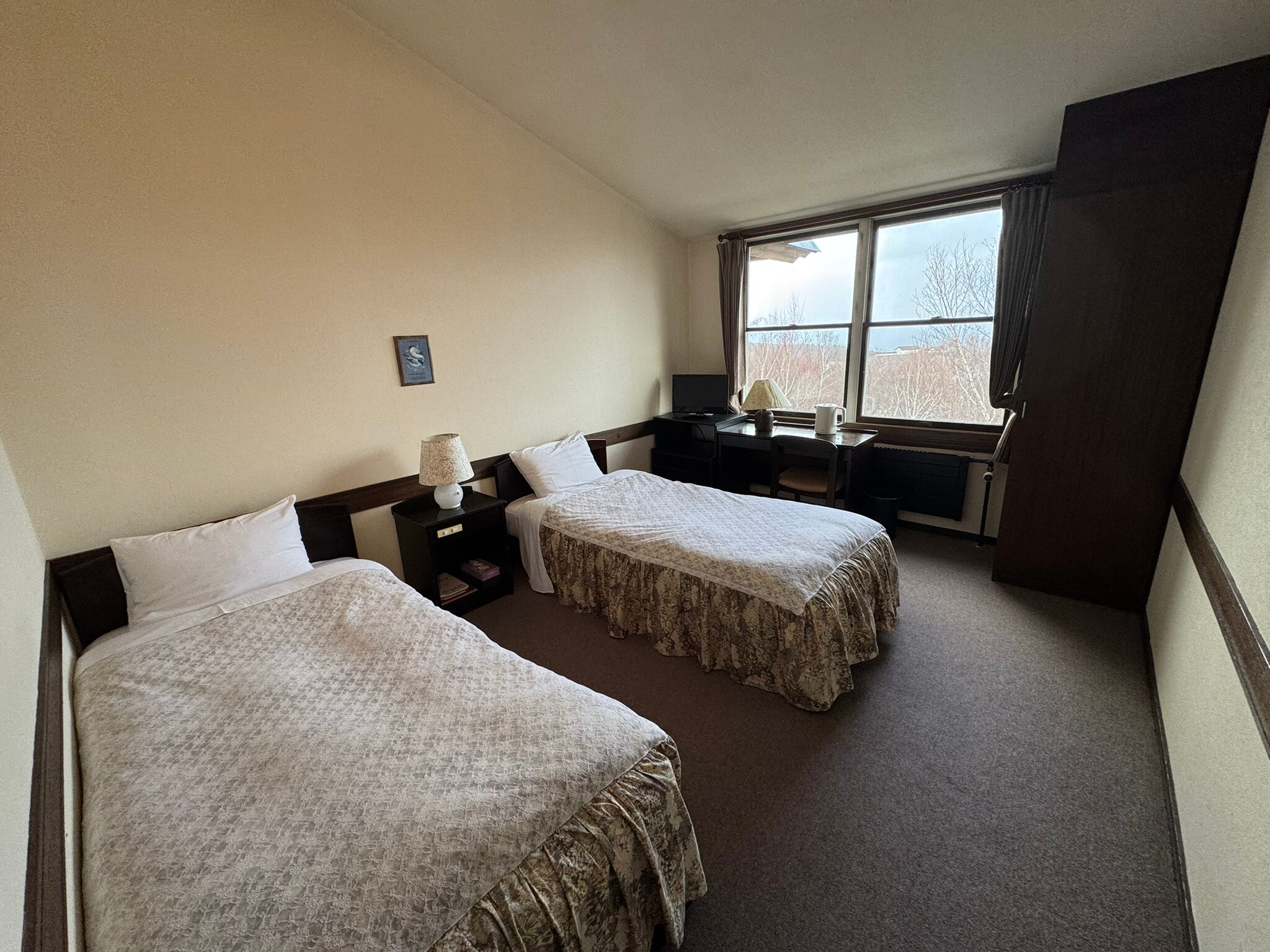 Twin Room 2