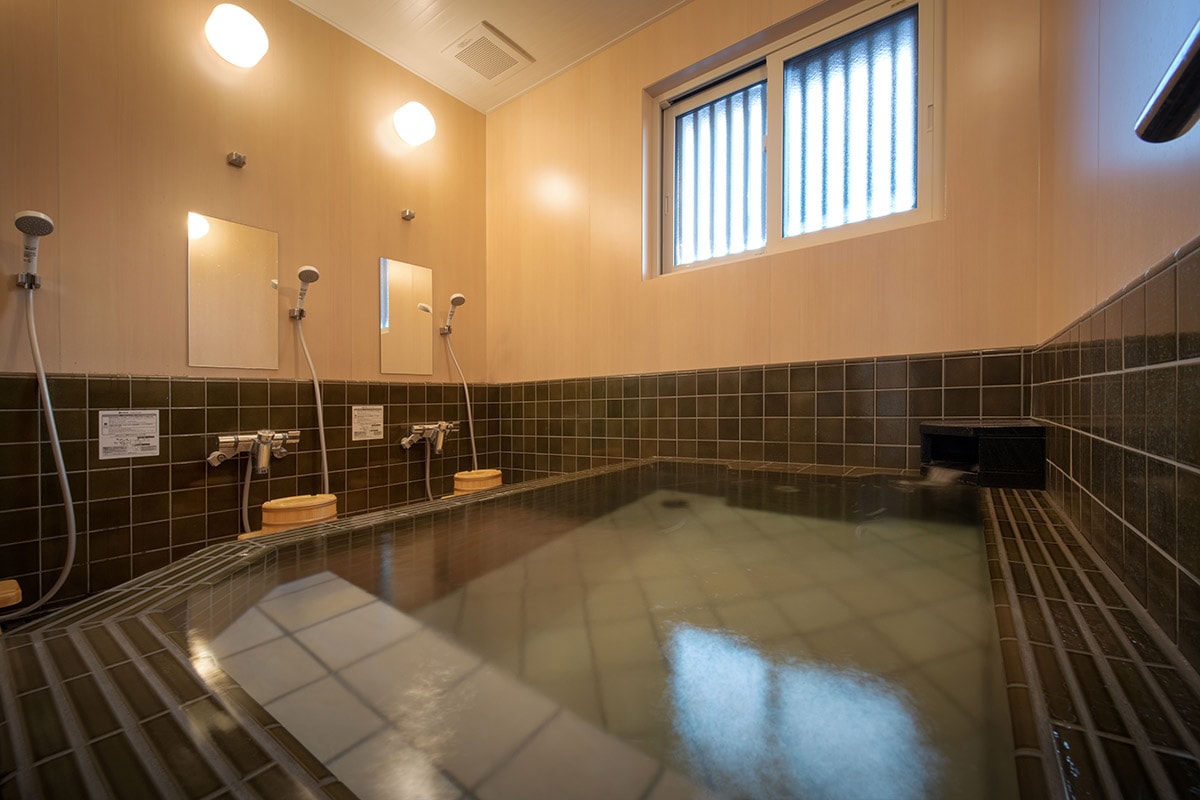 [Bath] Large public bath