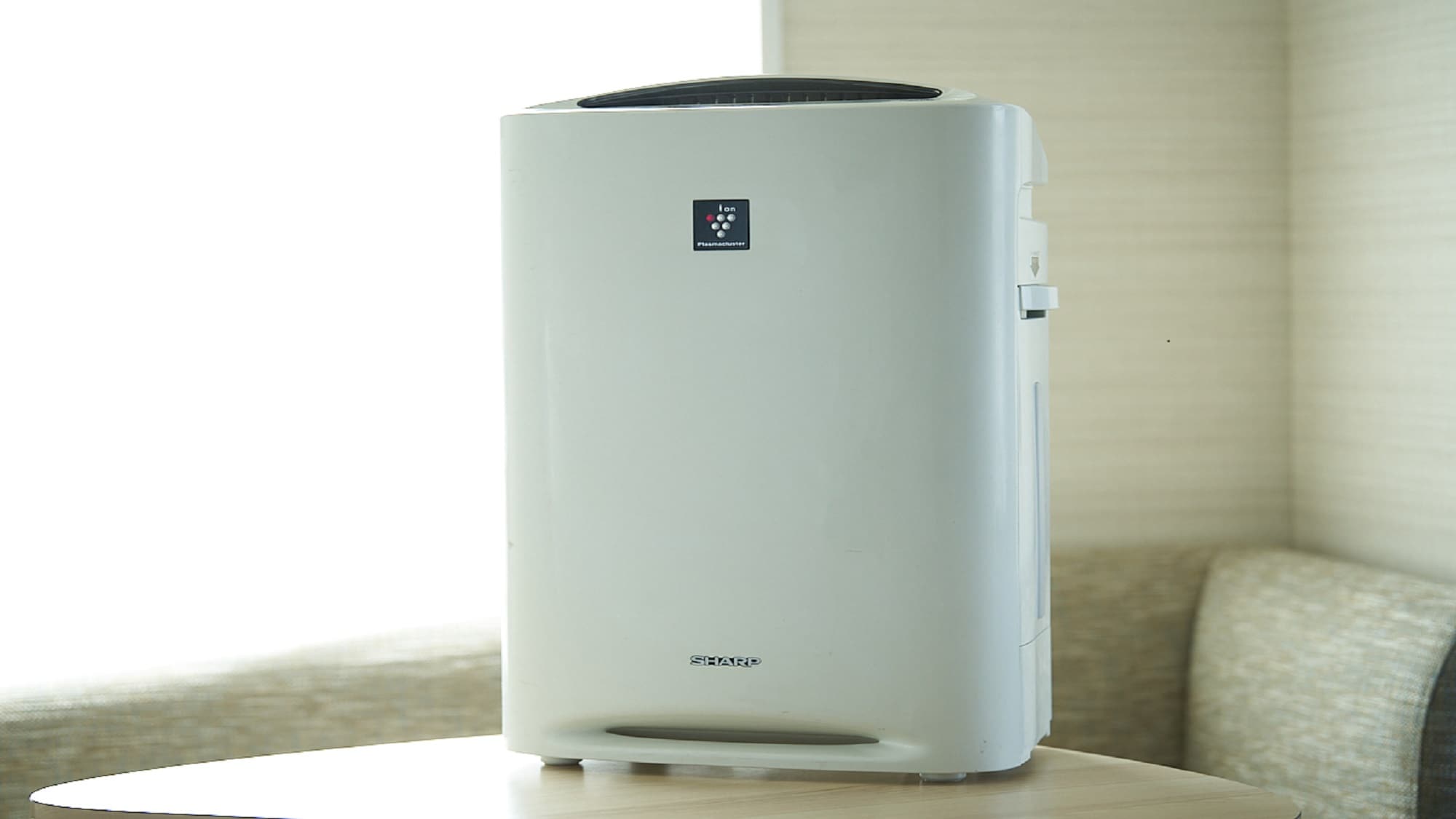 All rooms are equipped with a humidifying air purifier