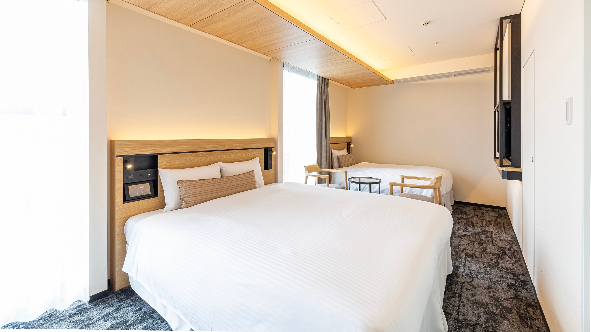 Non-smoking family room [22㎡] (double bed + extra bed)