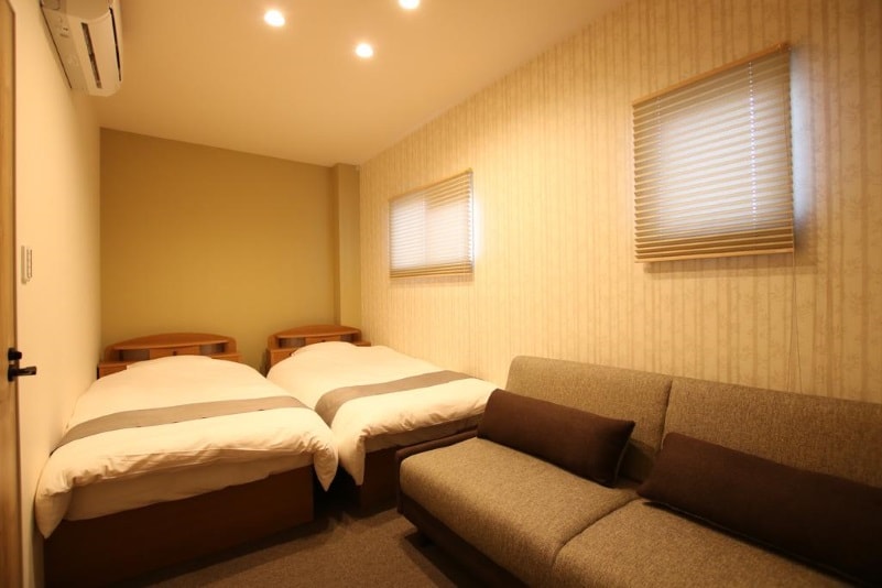 Twin + sofa bed