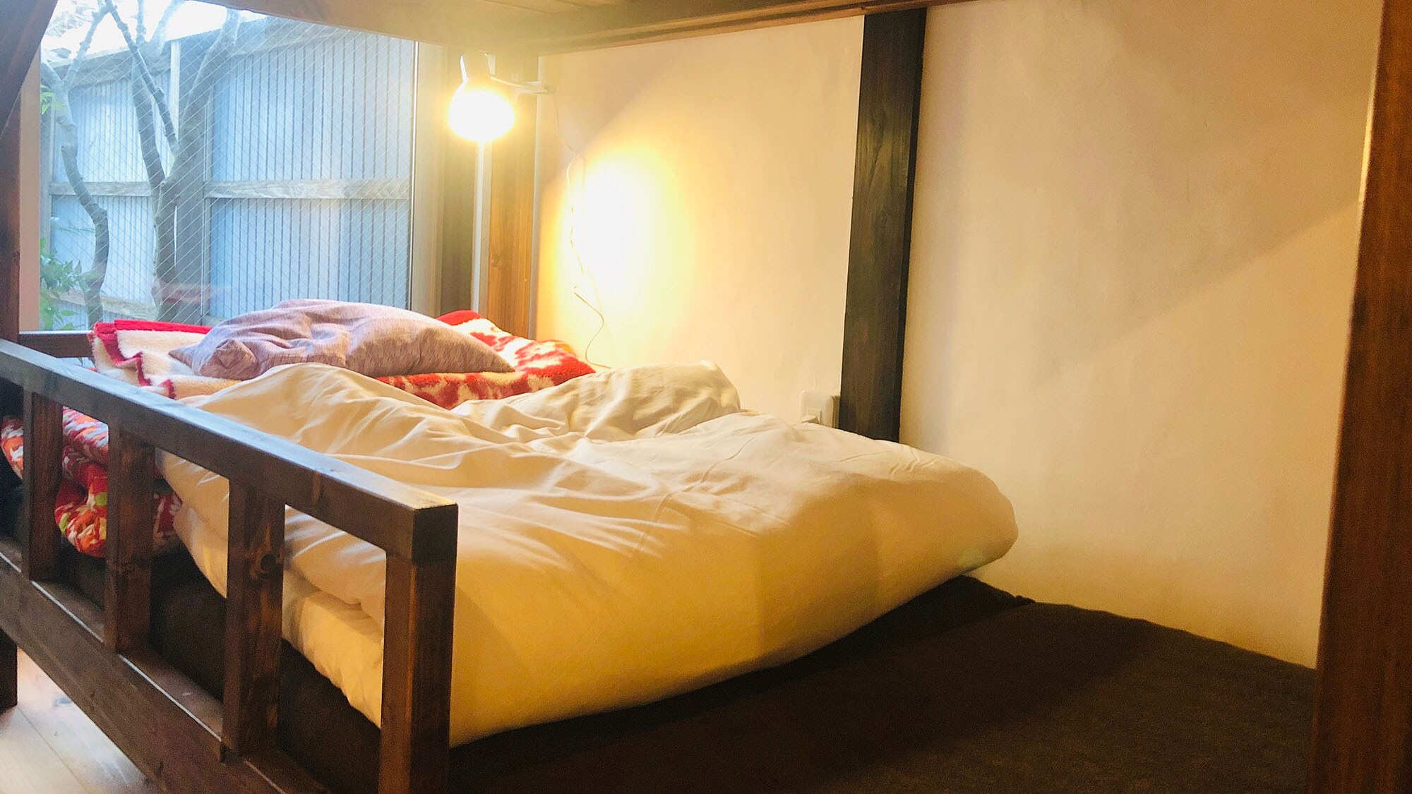 ・ [Women only dormitory] Please use 1 space of bunk bed * Men are not allowed to enter the room