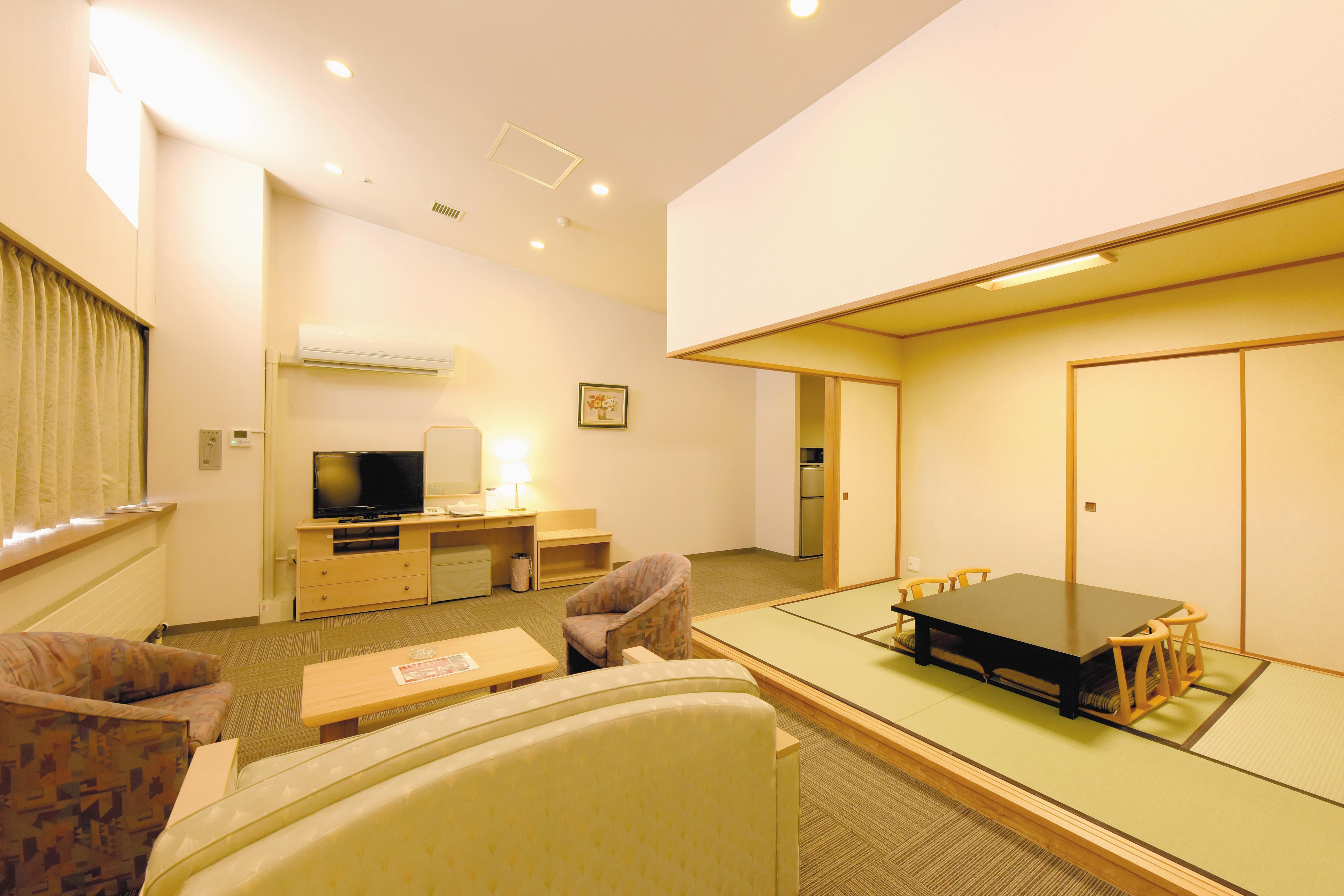 [6 tatami Japanese-style room with living room]