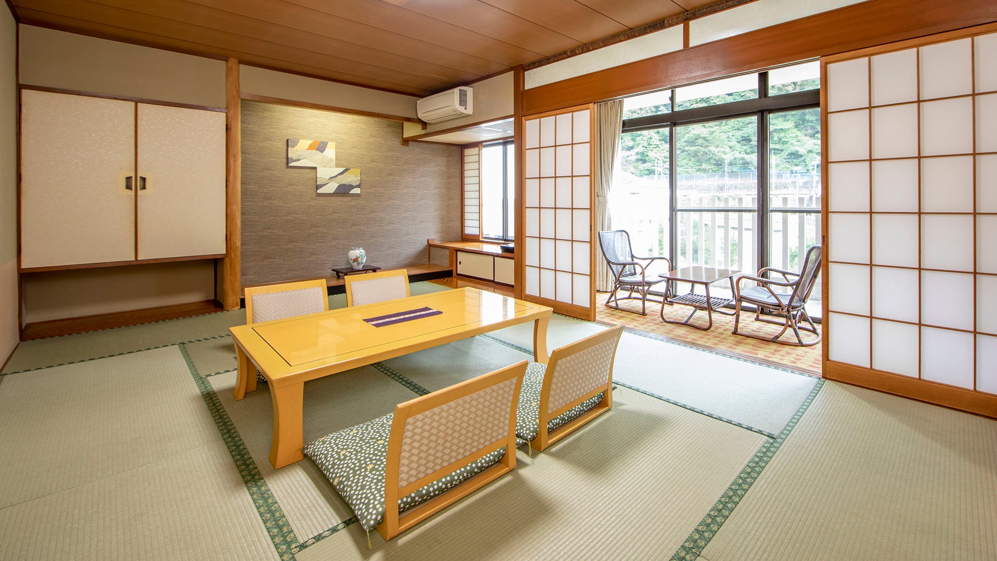 ■ Nostalgia Hall Japanese-style room