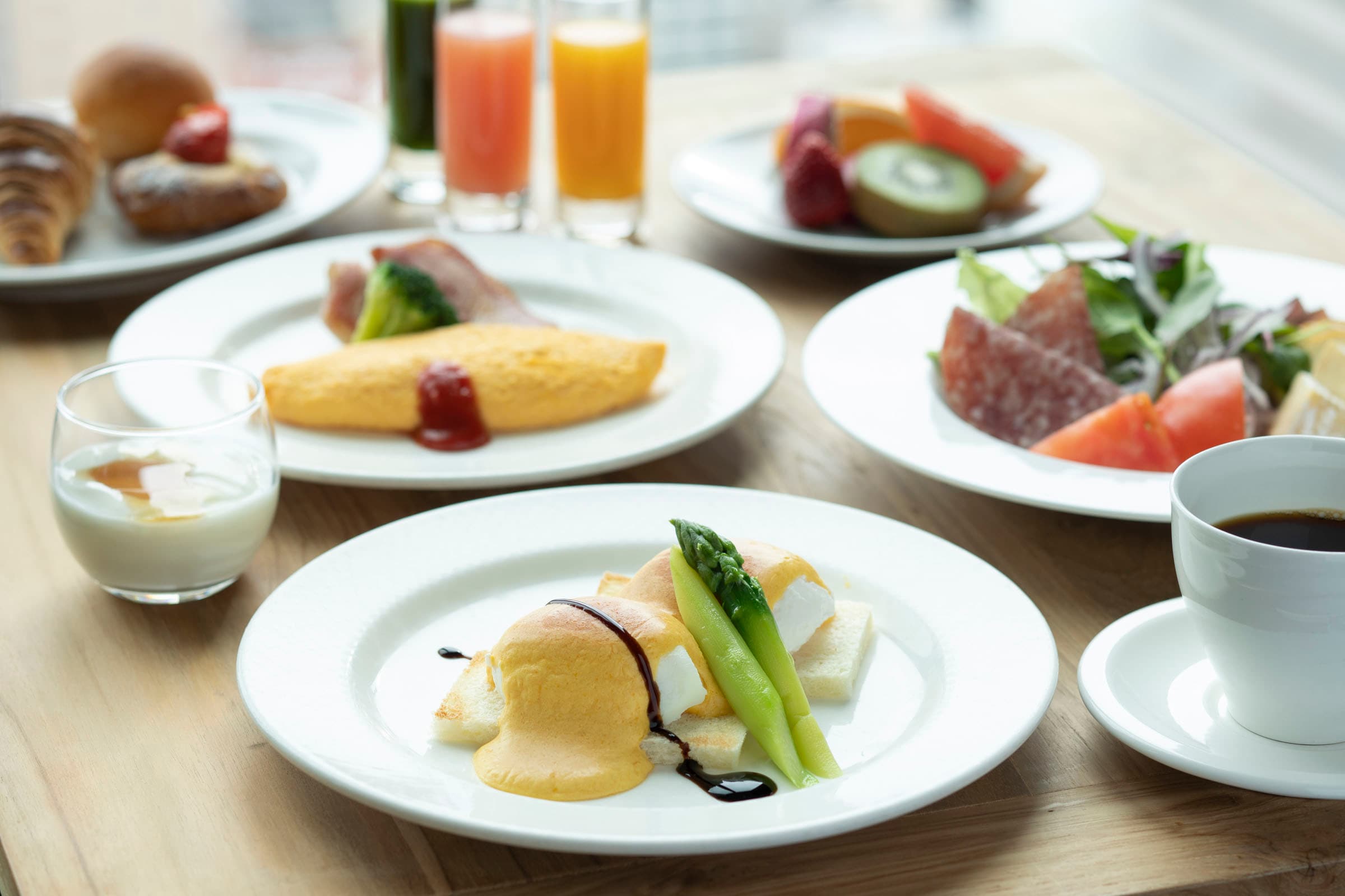 Symphony Restaurant Breakfast (image)