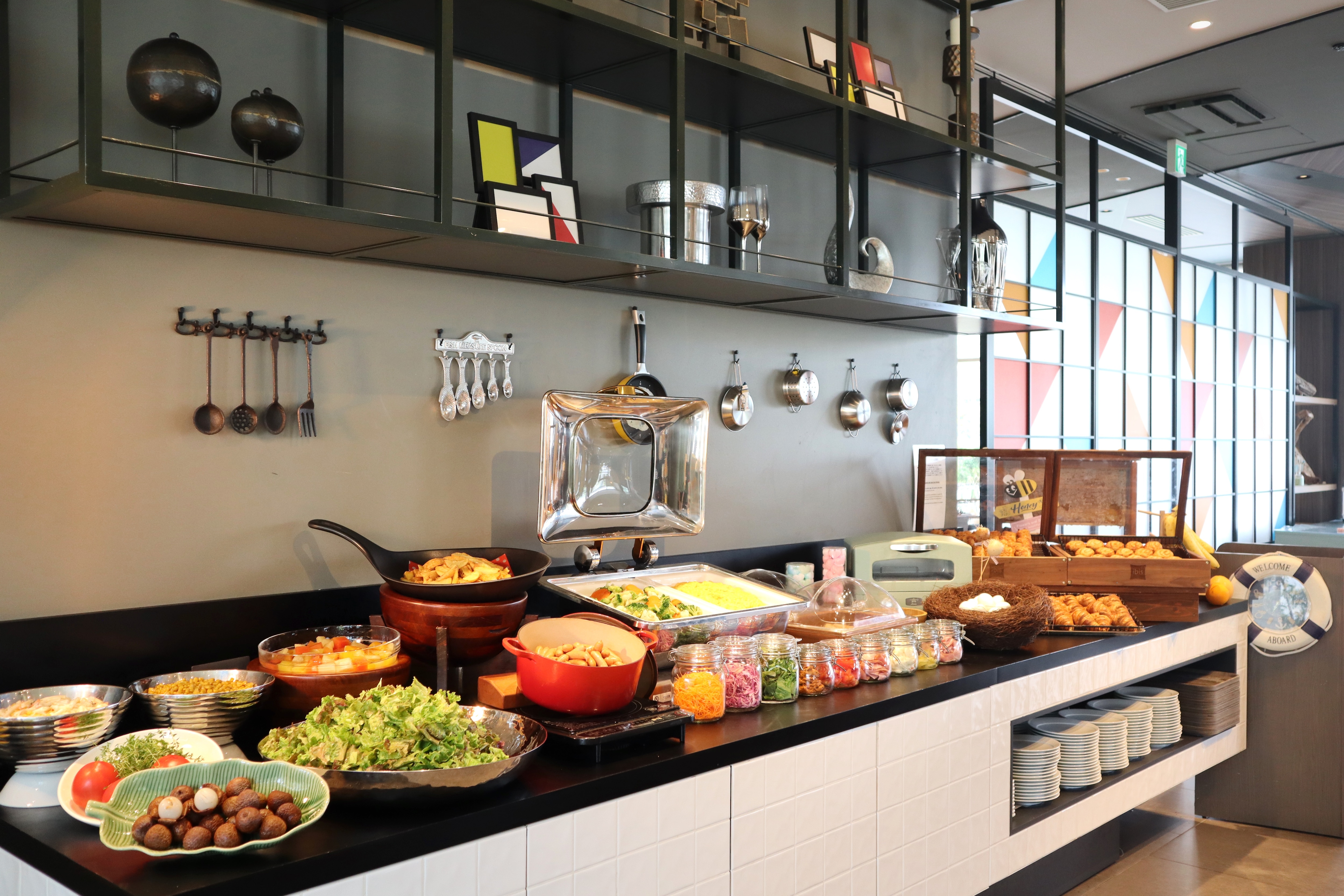 An example of a breakfast buffet menu (Western food section)