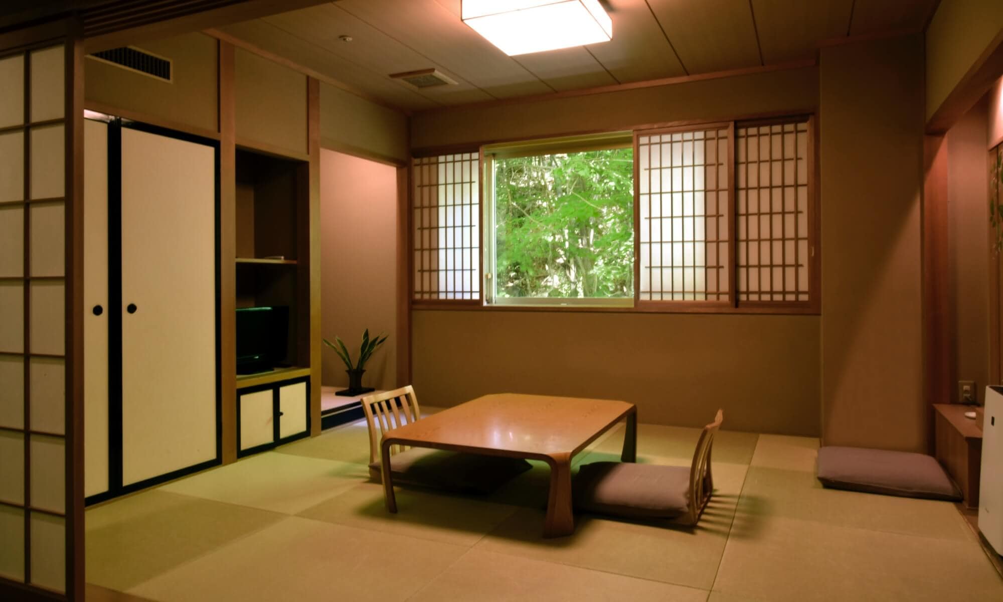 [Japanese-Western double room with panoramic bath (60 square meters)]