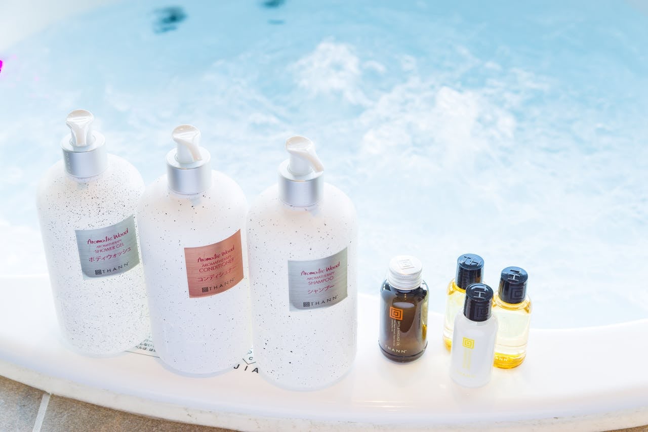 Bath item that softens the mind and body