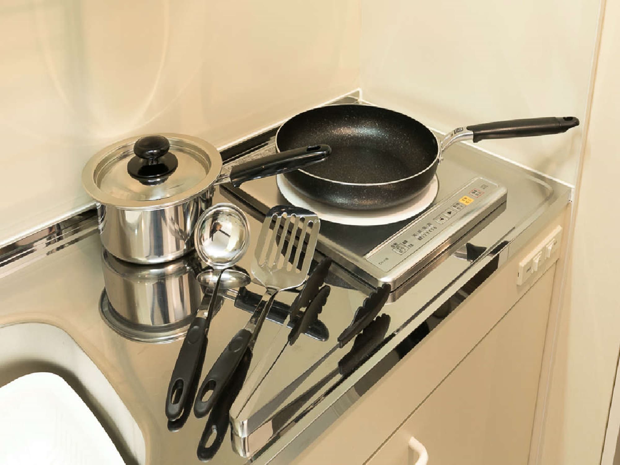 Kitchen equipment