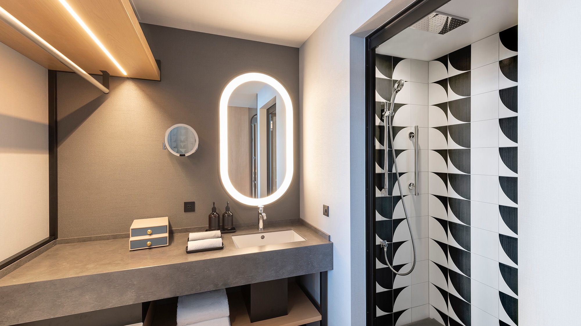 Canopy View Room Bathroom