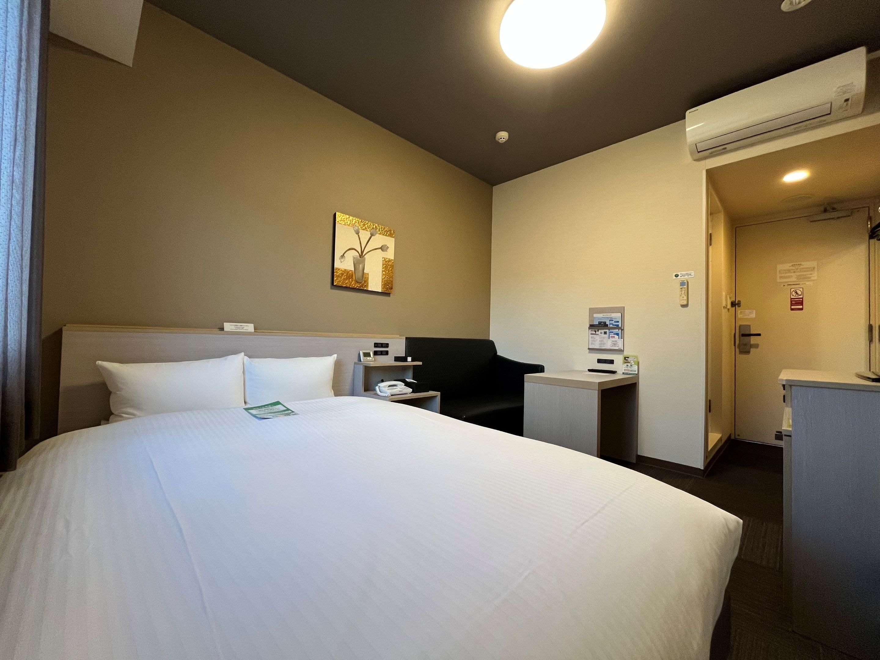 半双人间 [13.68㎡] 床尺寸 130 x 200 (cm)