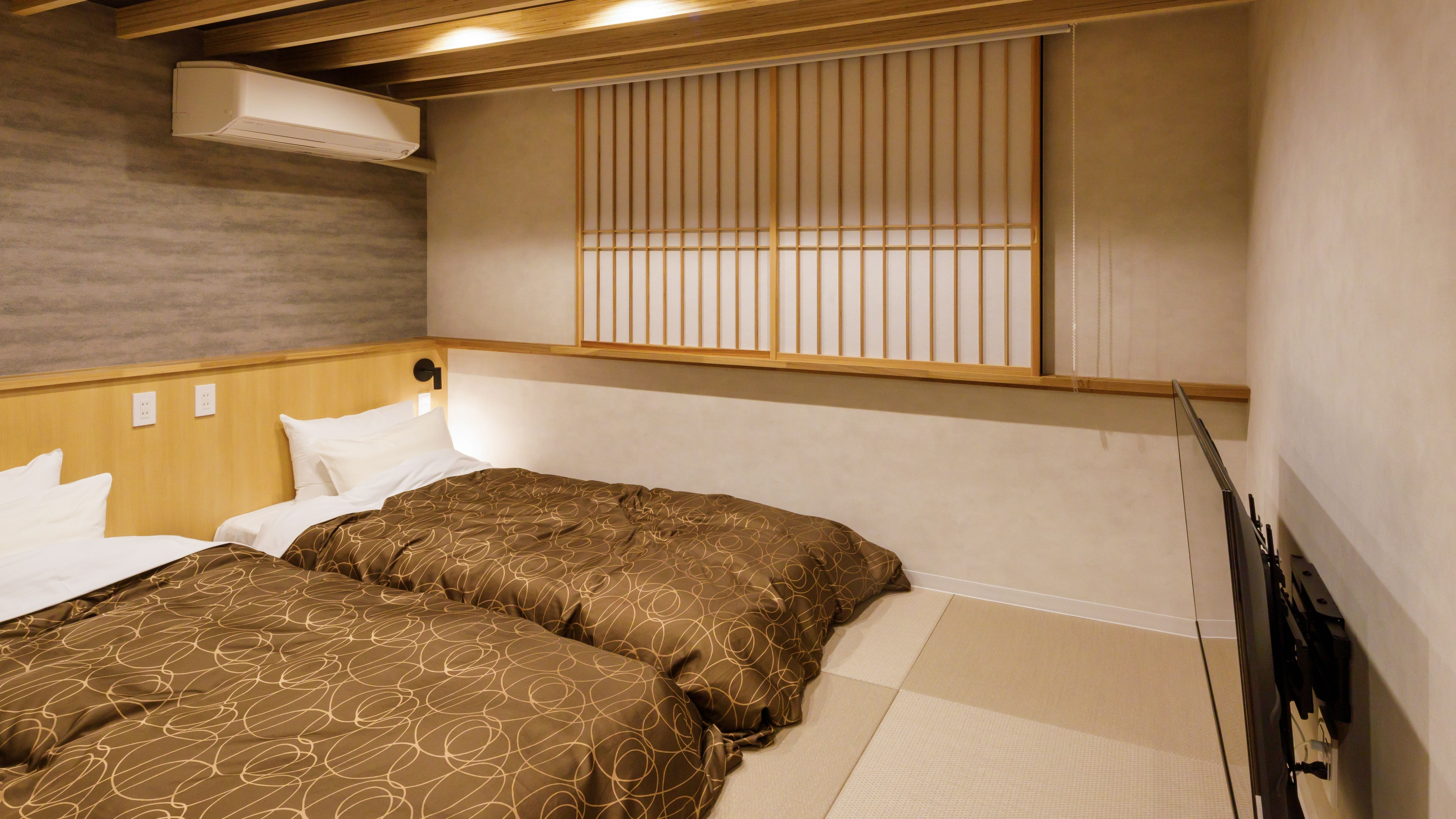 Moderate Japanese-Western room (18 square meters / Simmons bed)