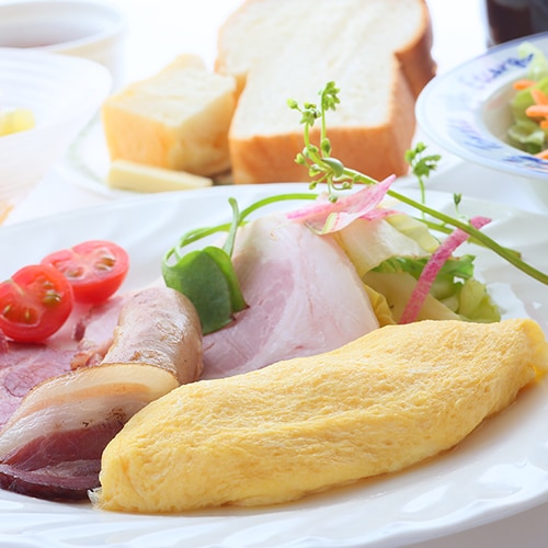 ・ Morning is a famous fluffy omelet