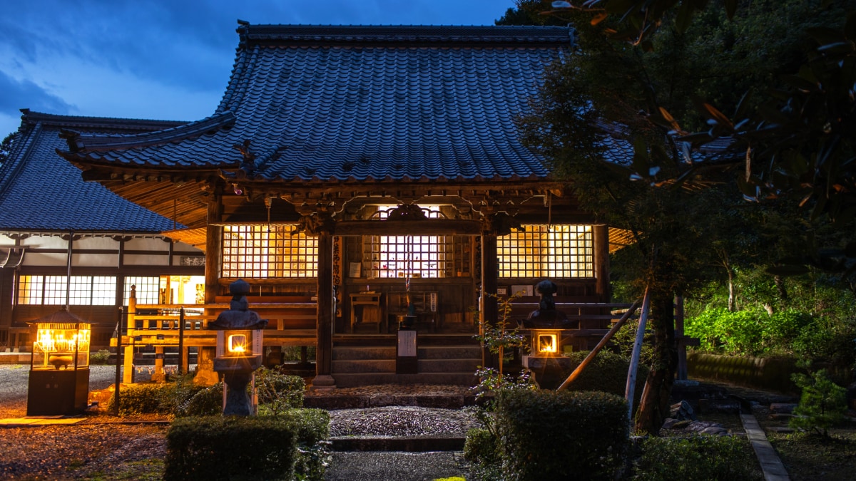 [Exterior] Temple exterior