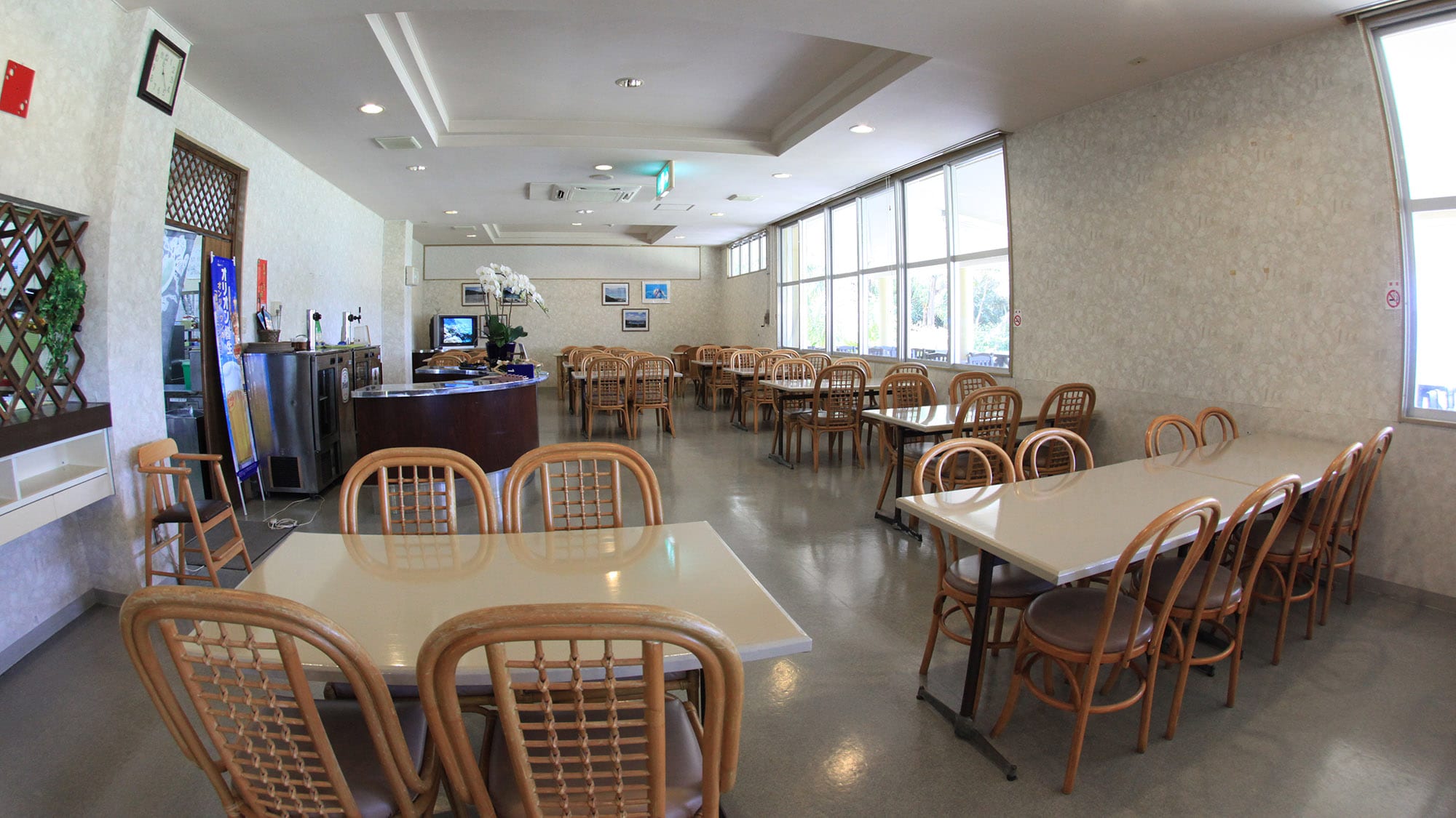 ・【餐廳】提供晚餐和早餐