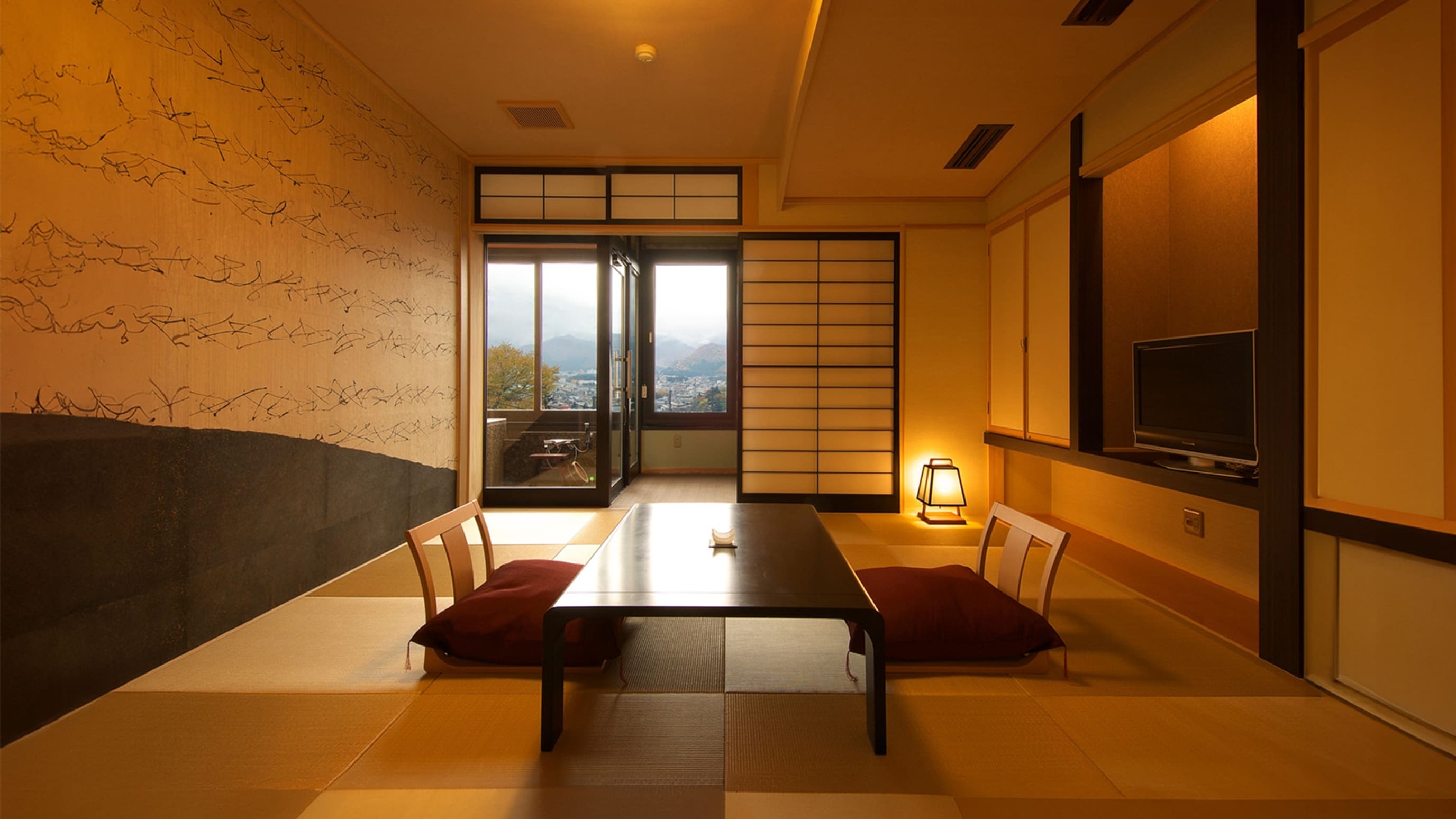 2nd floor: Yunosakakan, guest room with open-air bath "207 Yuoto"