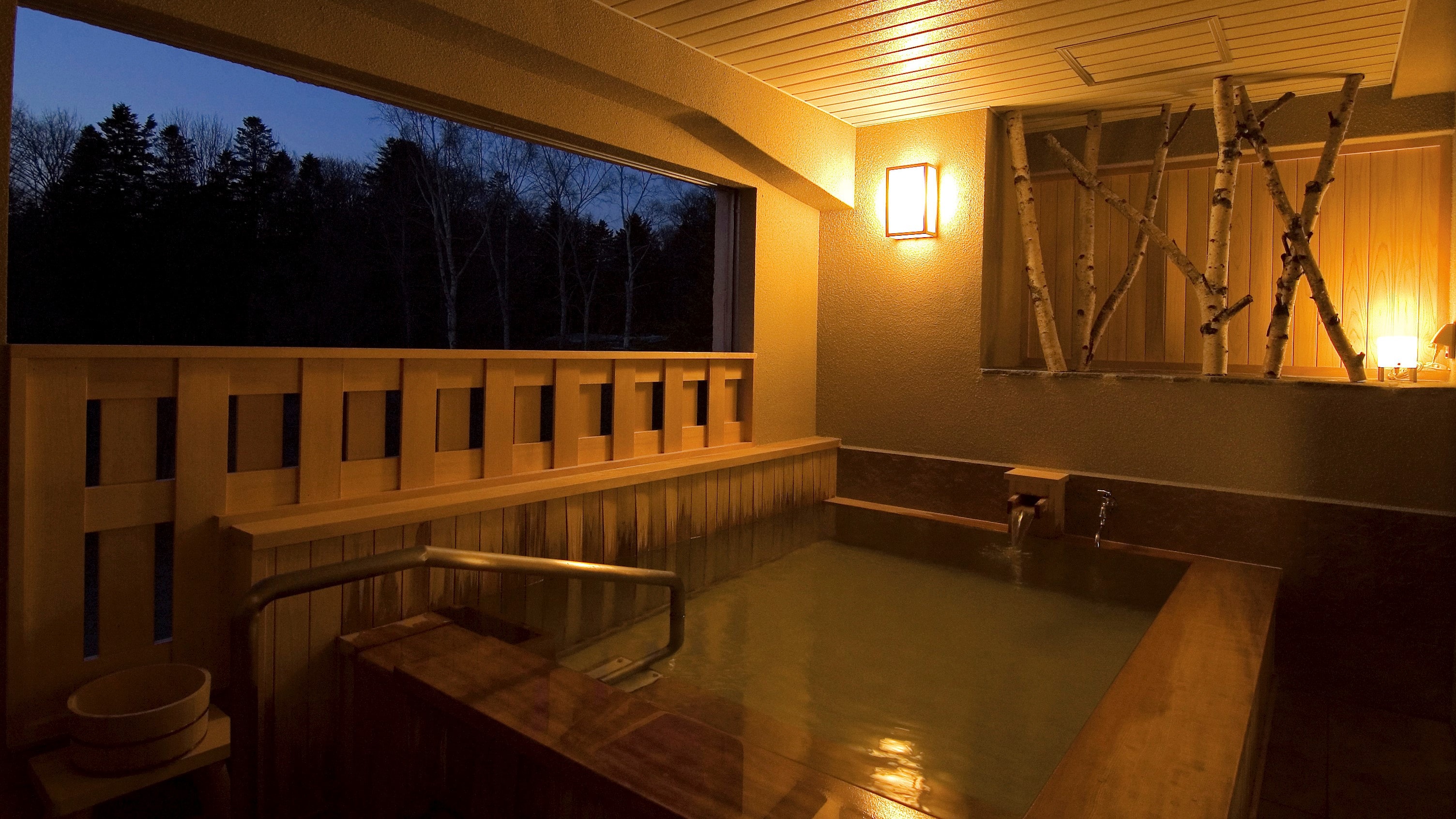 ◆ Private open-air bath (wooden incense / night)