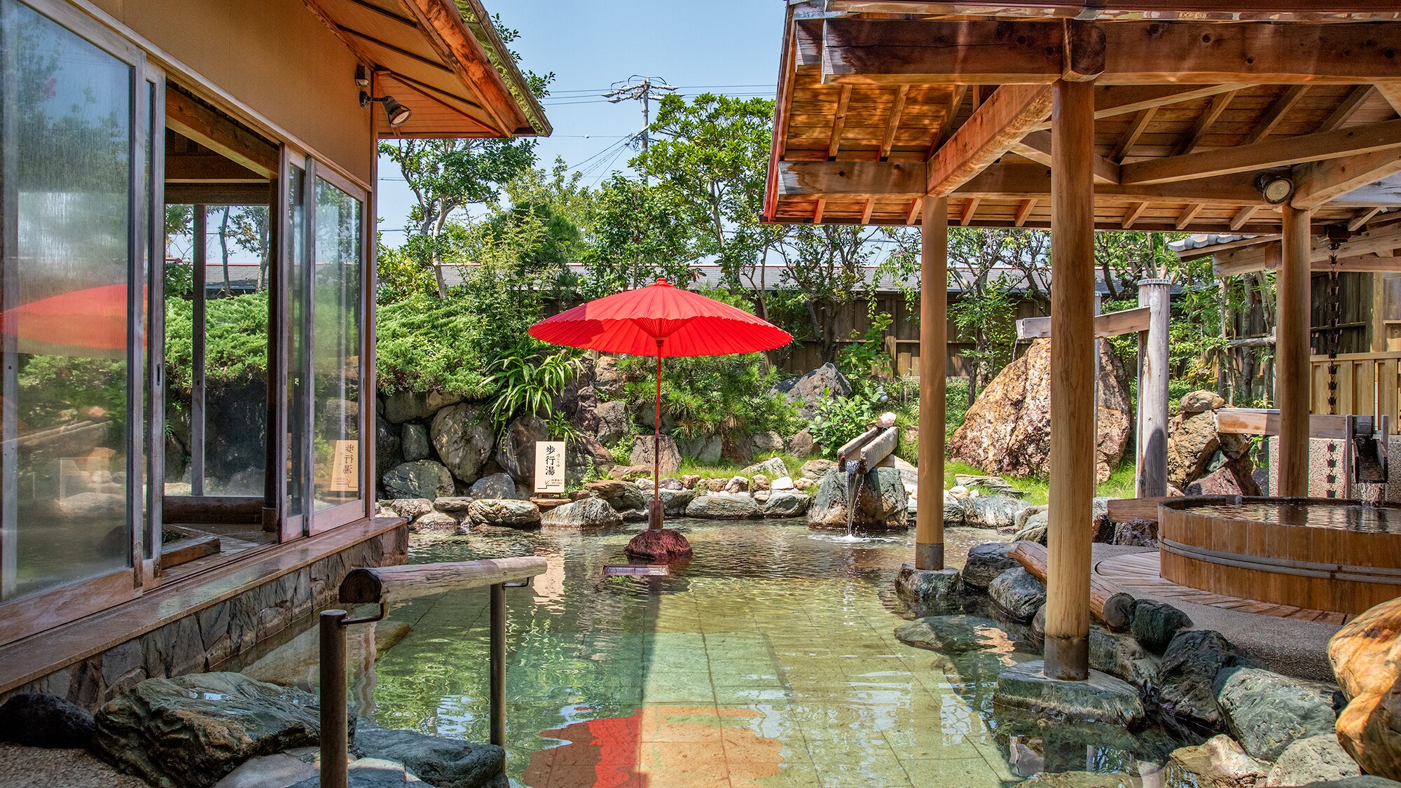 * [Phòng tắm công cộng lớn] Tầng 1 / Phòng tắm ngoài trời trong vườn (Kazemachi no Yu)