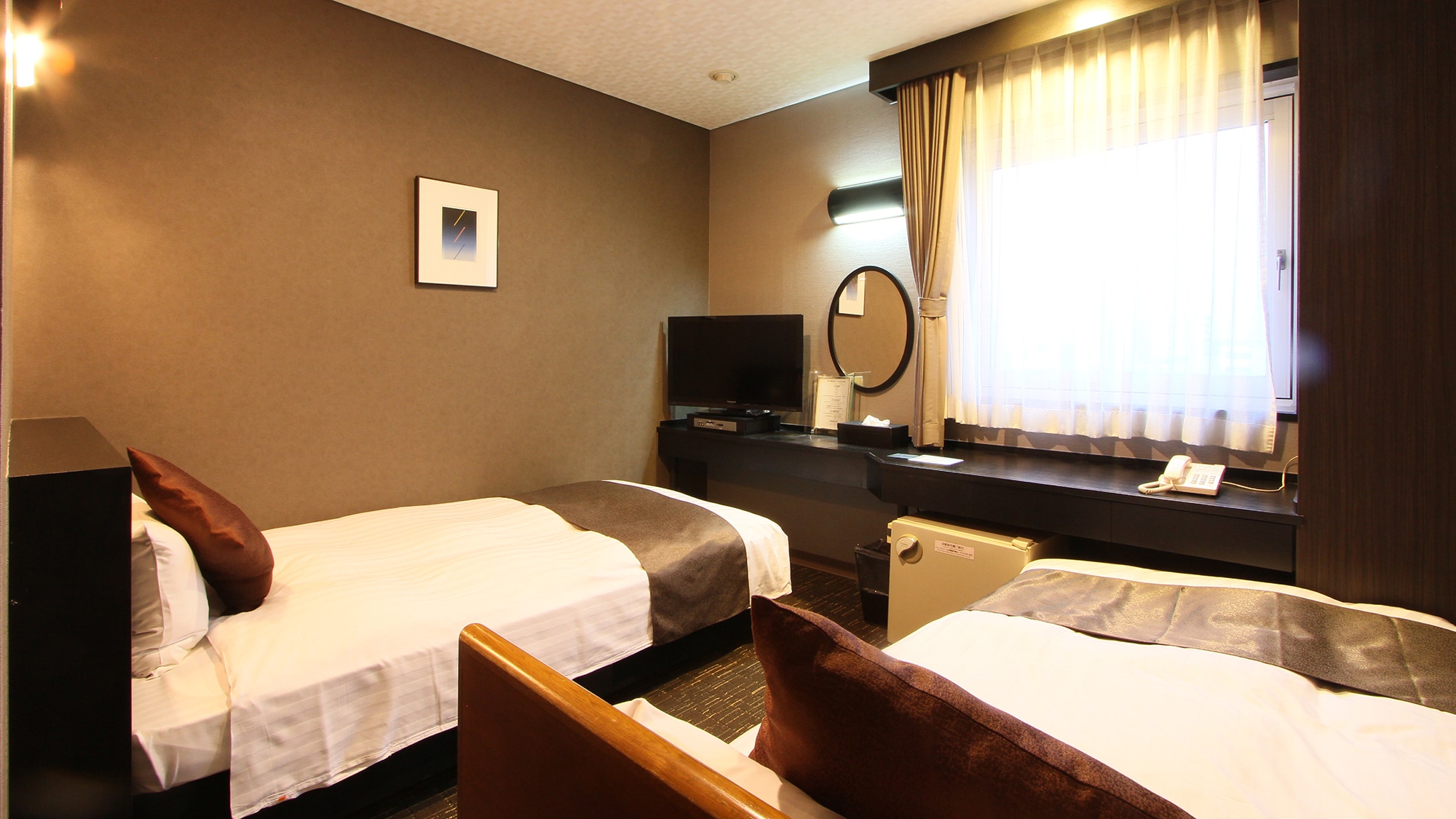 ☆ Family Twin Room ☆ ■ Area 15 sqm bed ■ Semi-double 120cm + Single 100cm