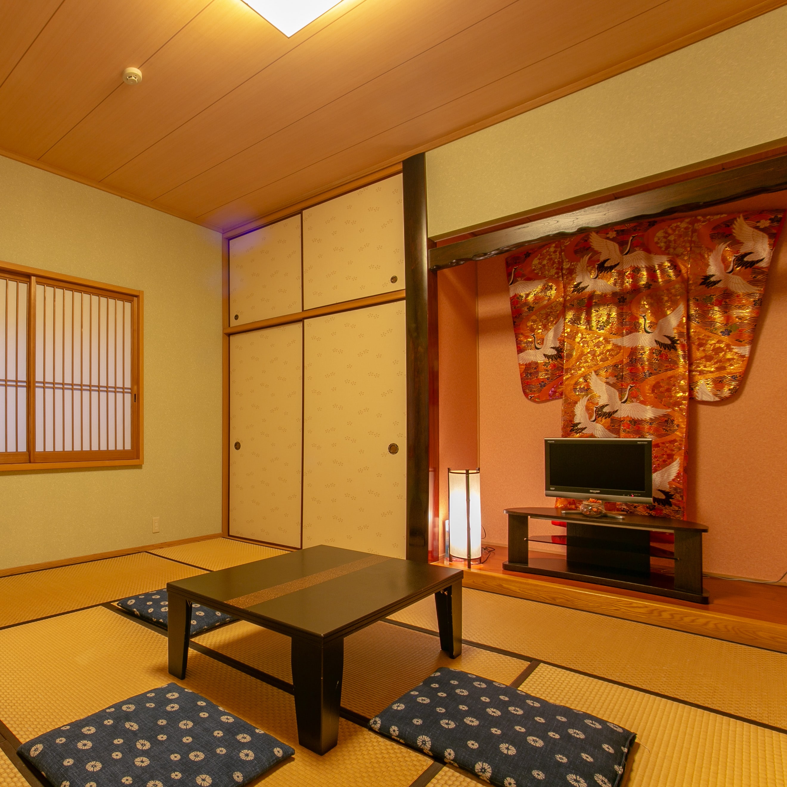 Japanese and Western room tatami