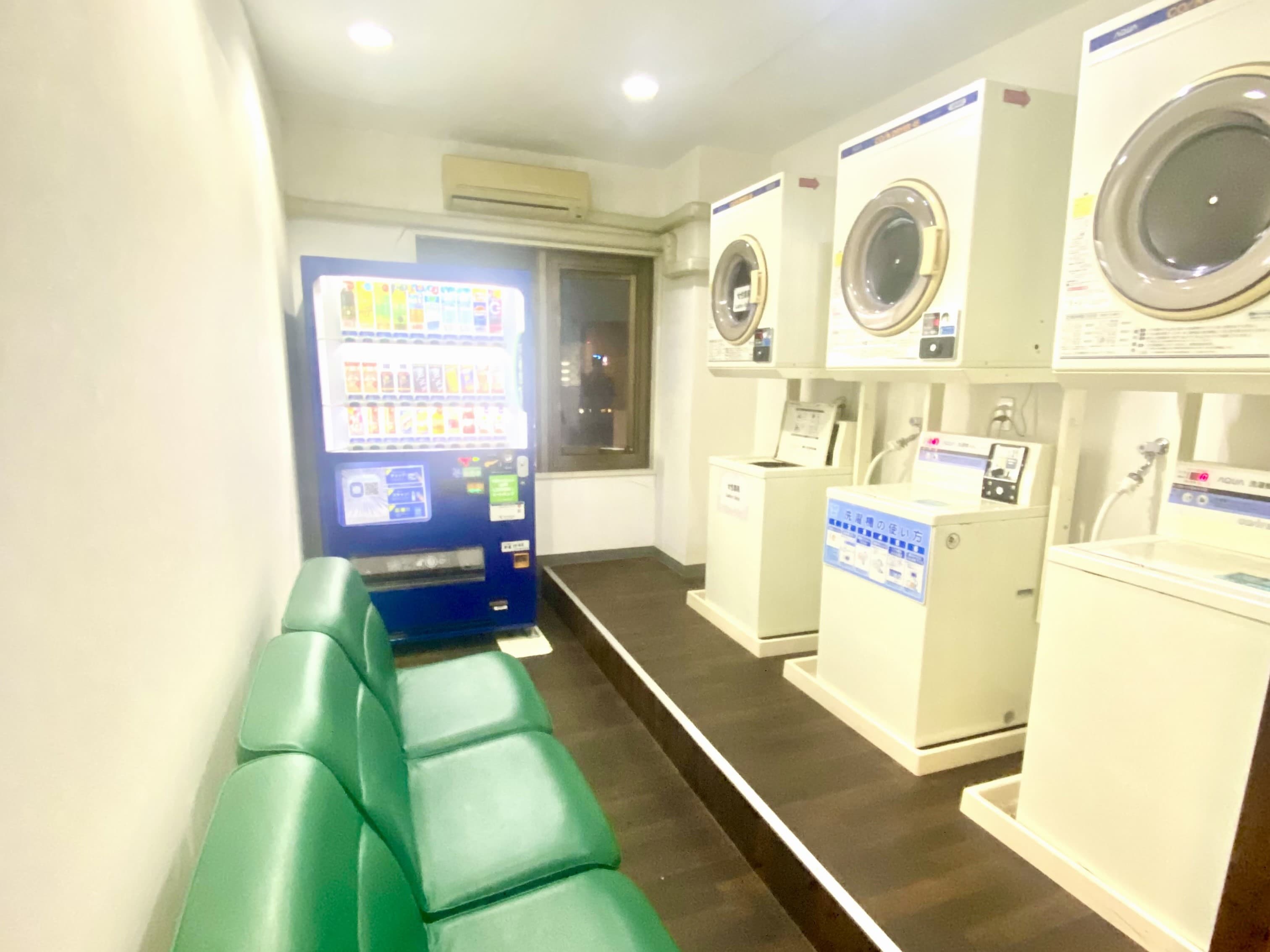 洗衣機、烘乾機、自動販賣機