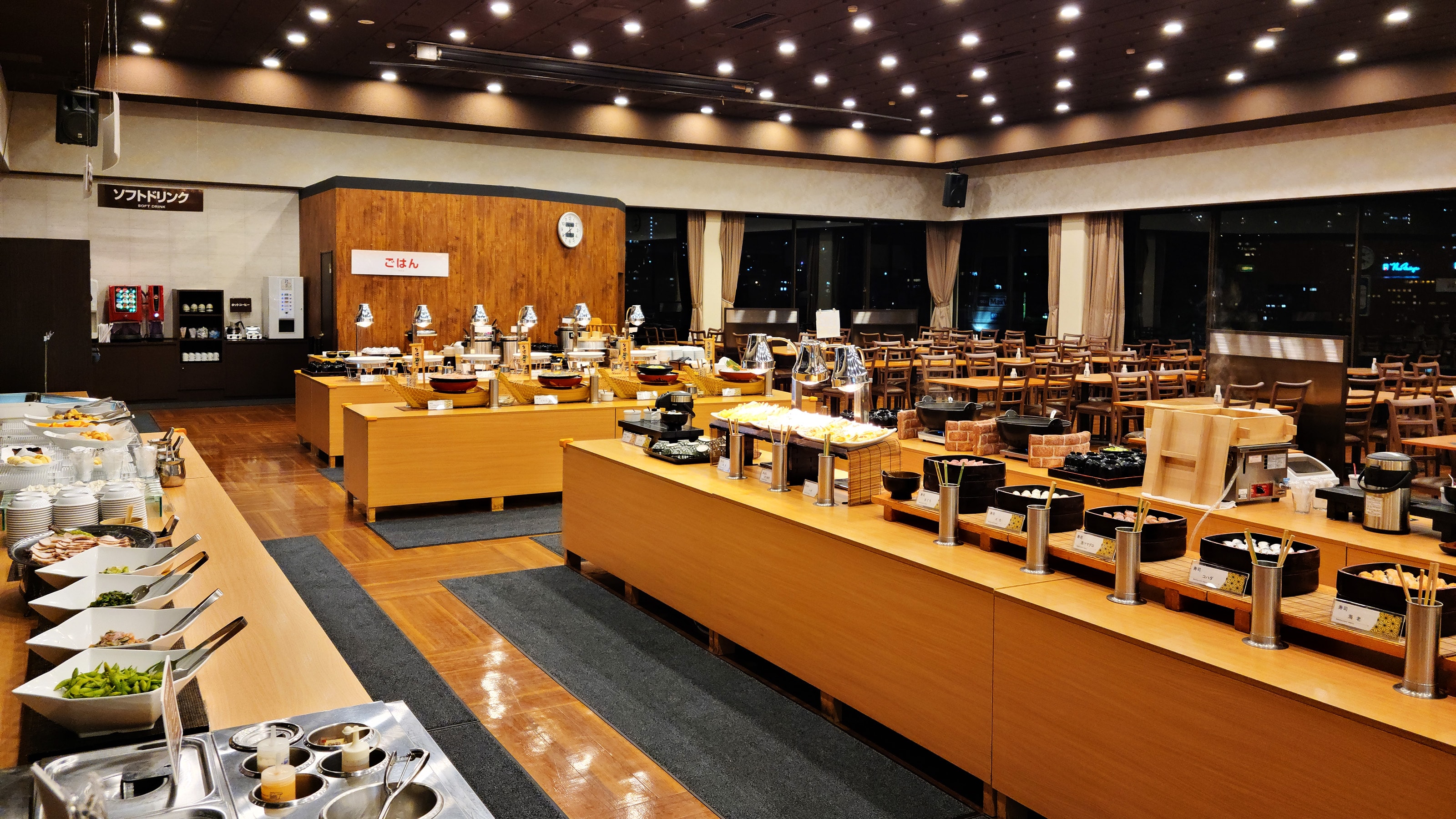 Buffet venue (night)