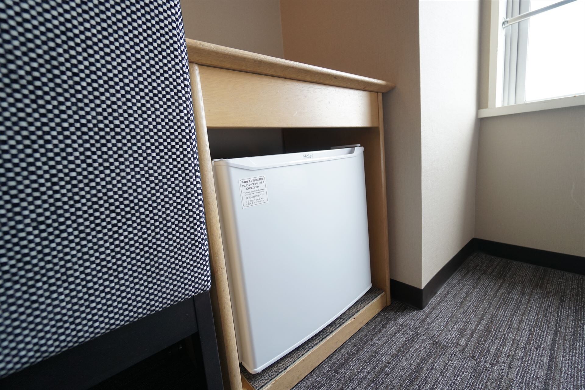 Rooms equipped with: refrigerator