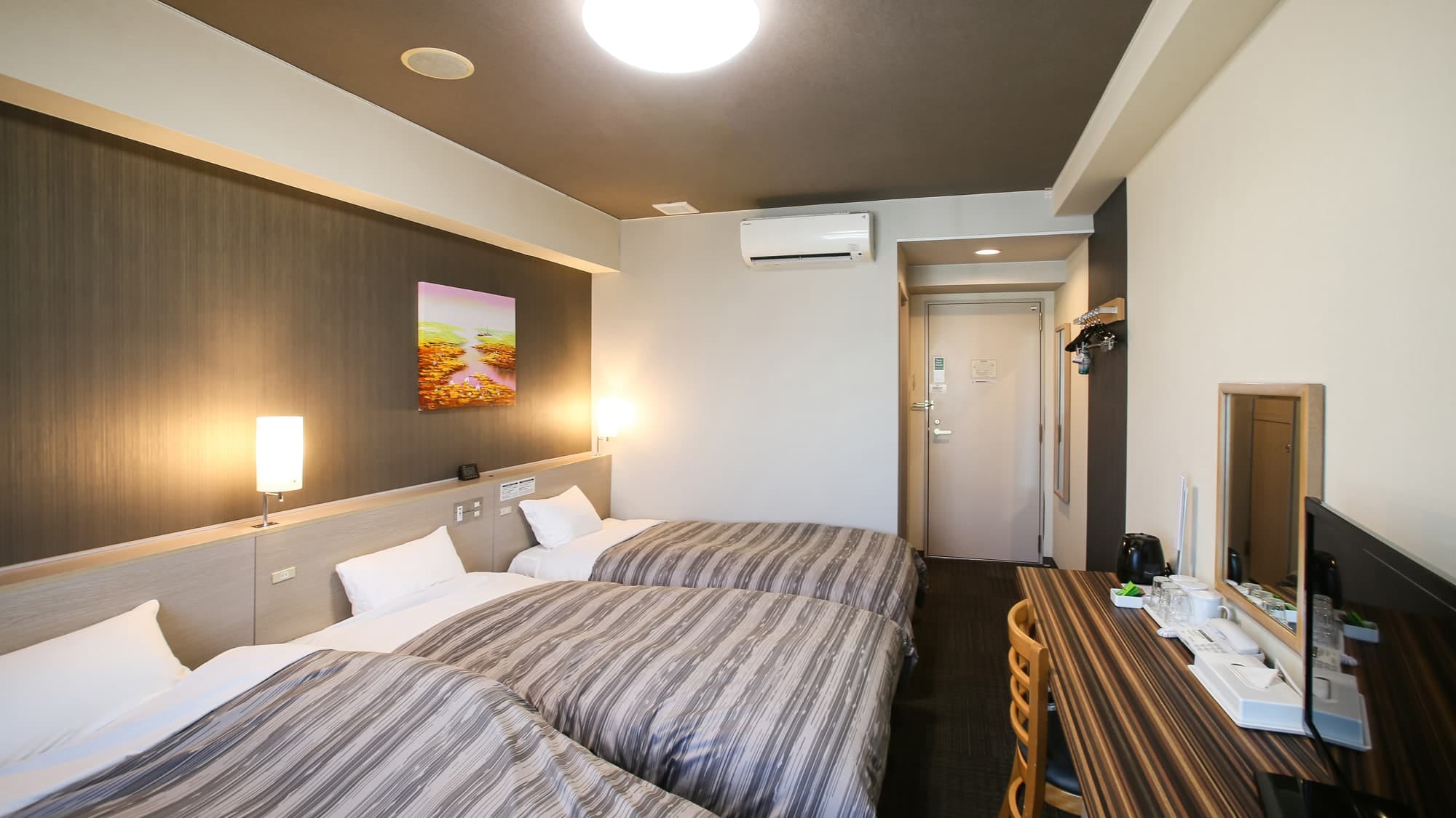 Triple Room