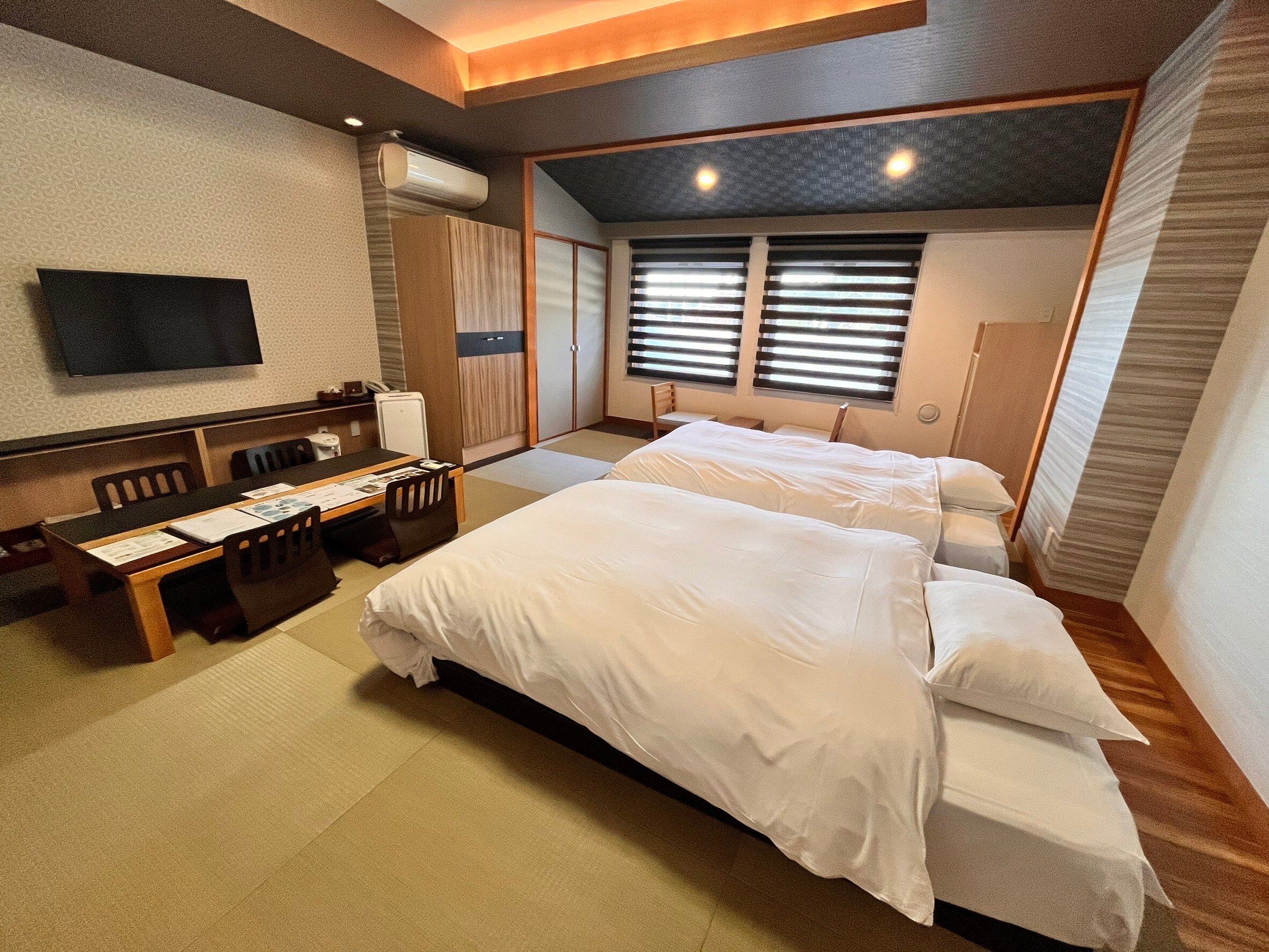 14 tatami twin room