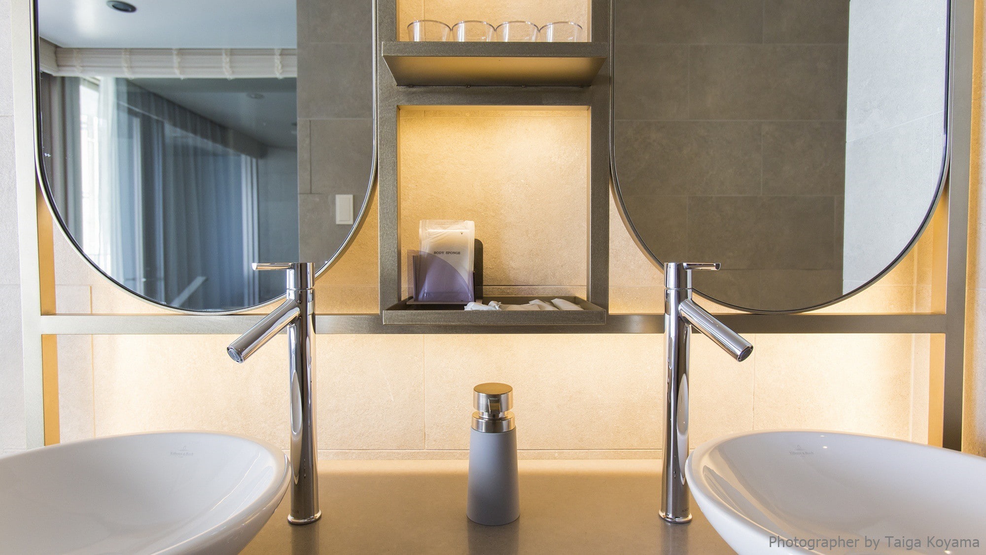 Anteroom Suite
