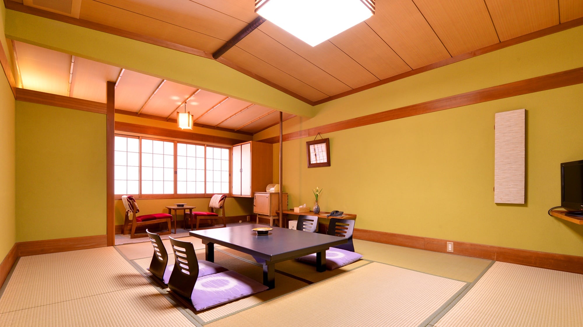 *Phòng kiểu Nhật 10 tatami (ví dụ phòng dành cho khách)