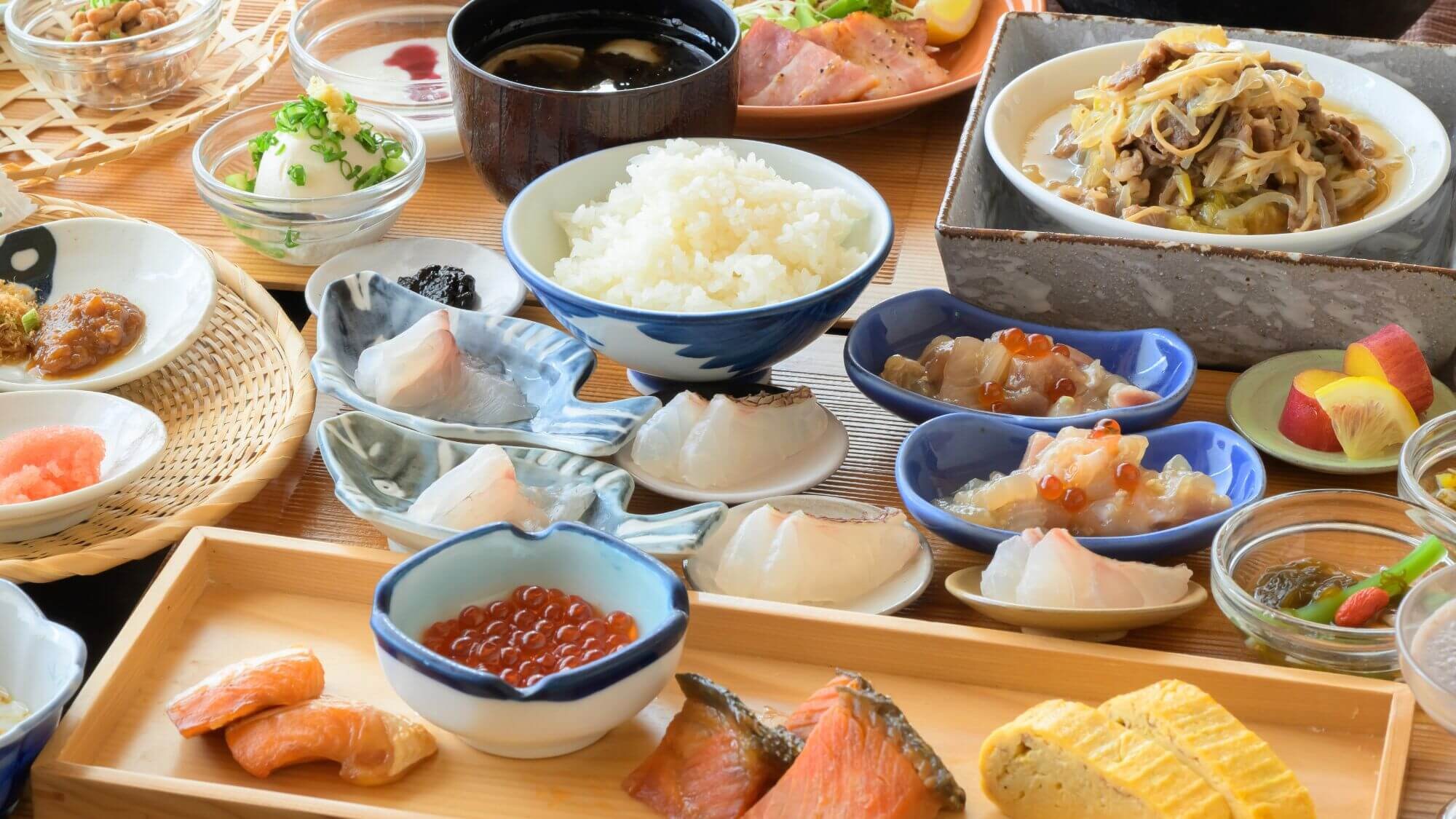 【自助早餐】享用超過50種菜餚的自助餐。