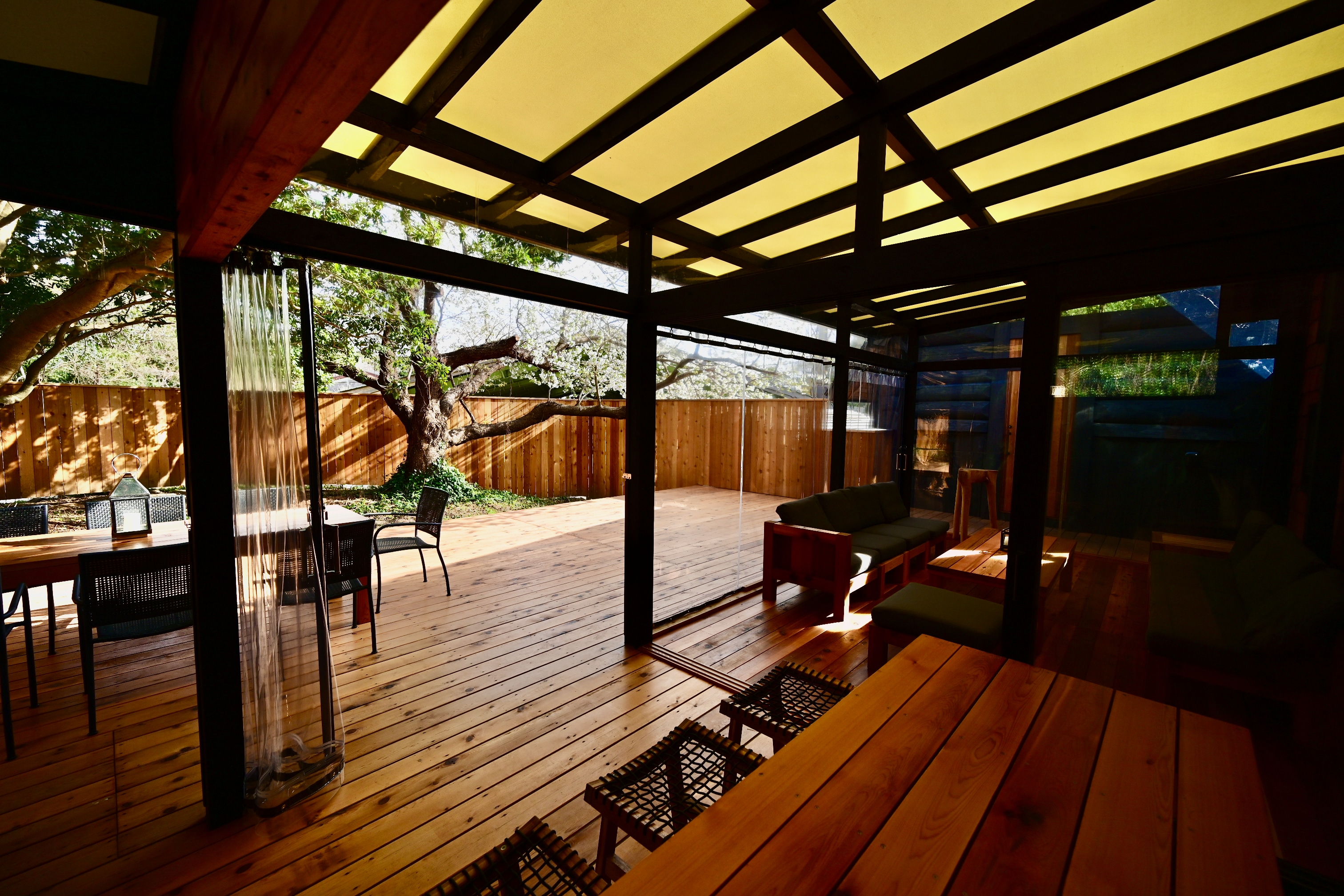 The TRee Living Deck