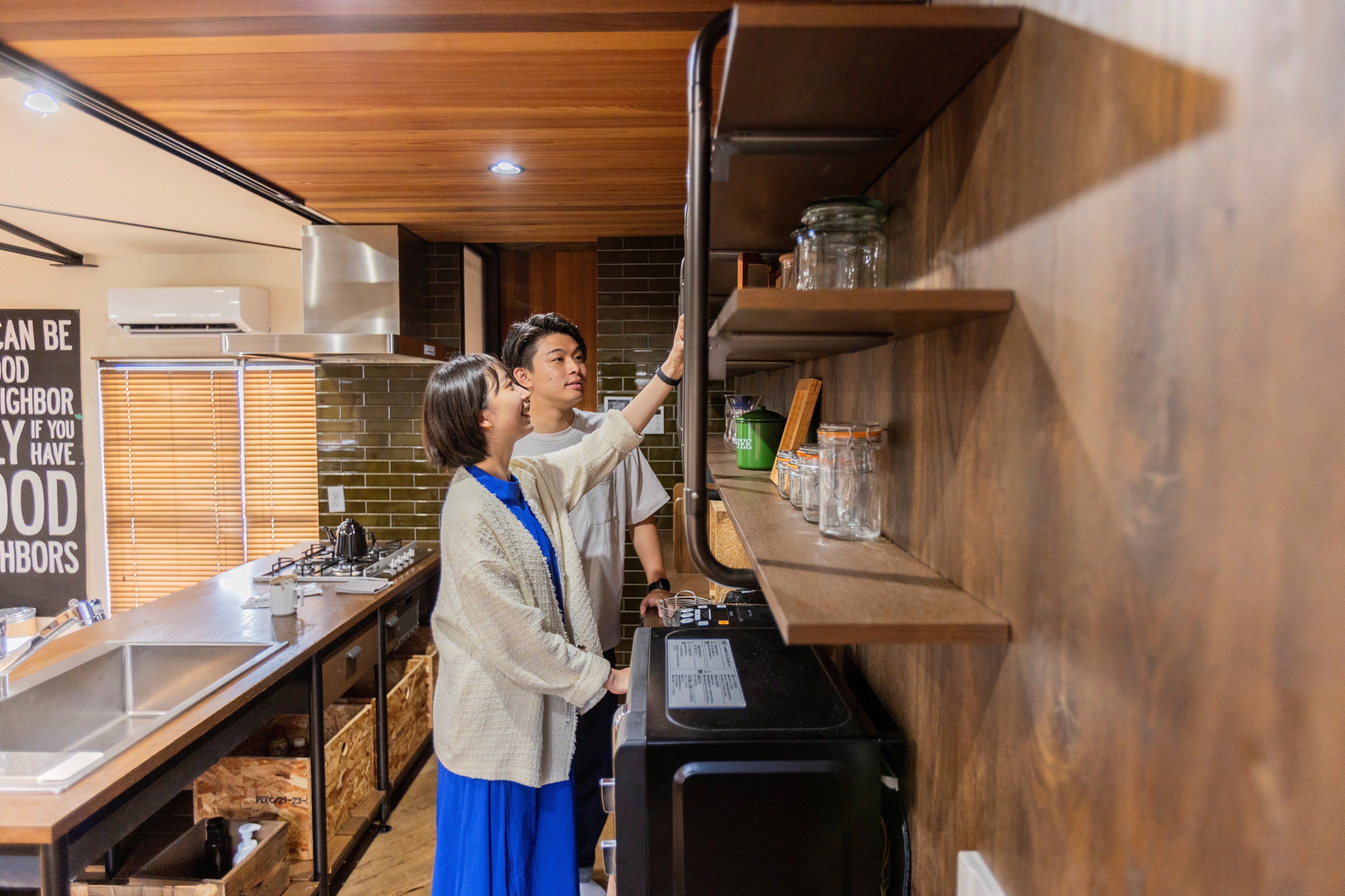 MINO102 Kitchen shelf