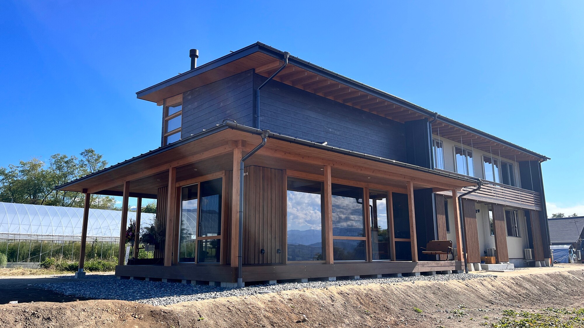 ・[ภายนอก] Cider Barn เป็นสถานที่ที่บริหารจัดการโดยชาวไร่แอปเปิล ซึ่งคุณสามารถเพลิดเพลินกับไซเดอร์ได้