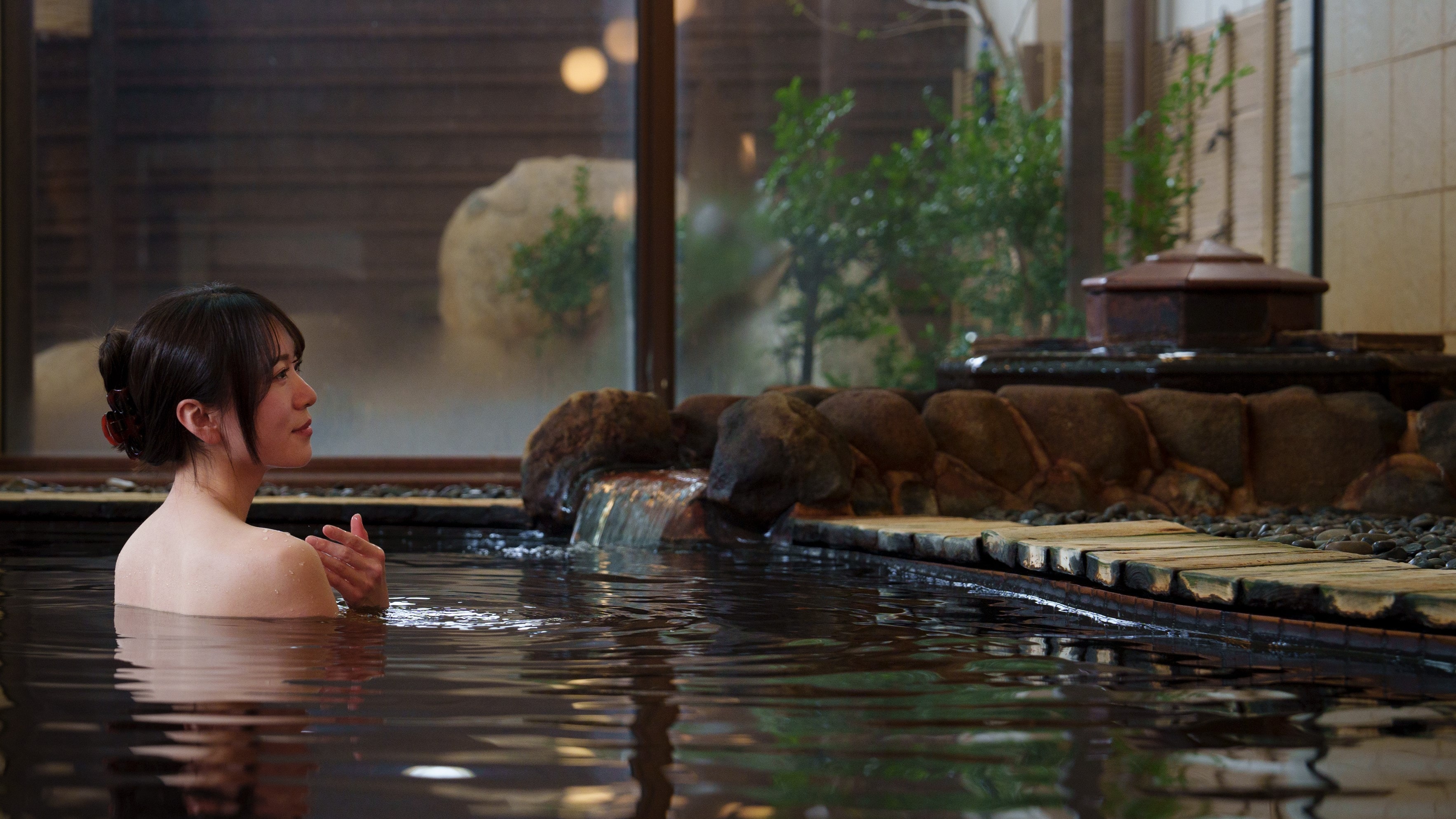 Image of the indoor bath of the natural hot spring “Kotonoyu” (heated)