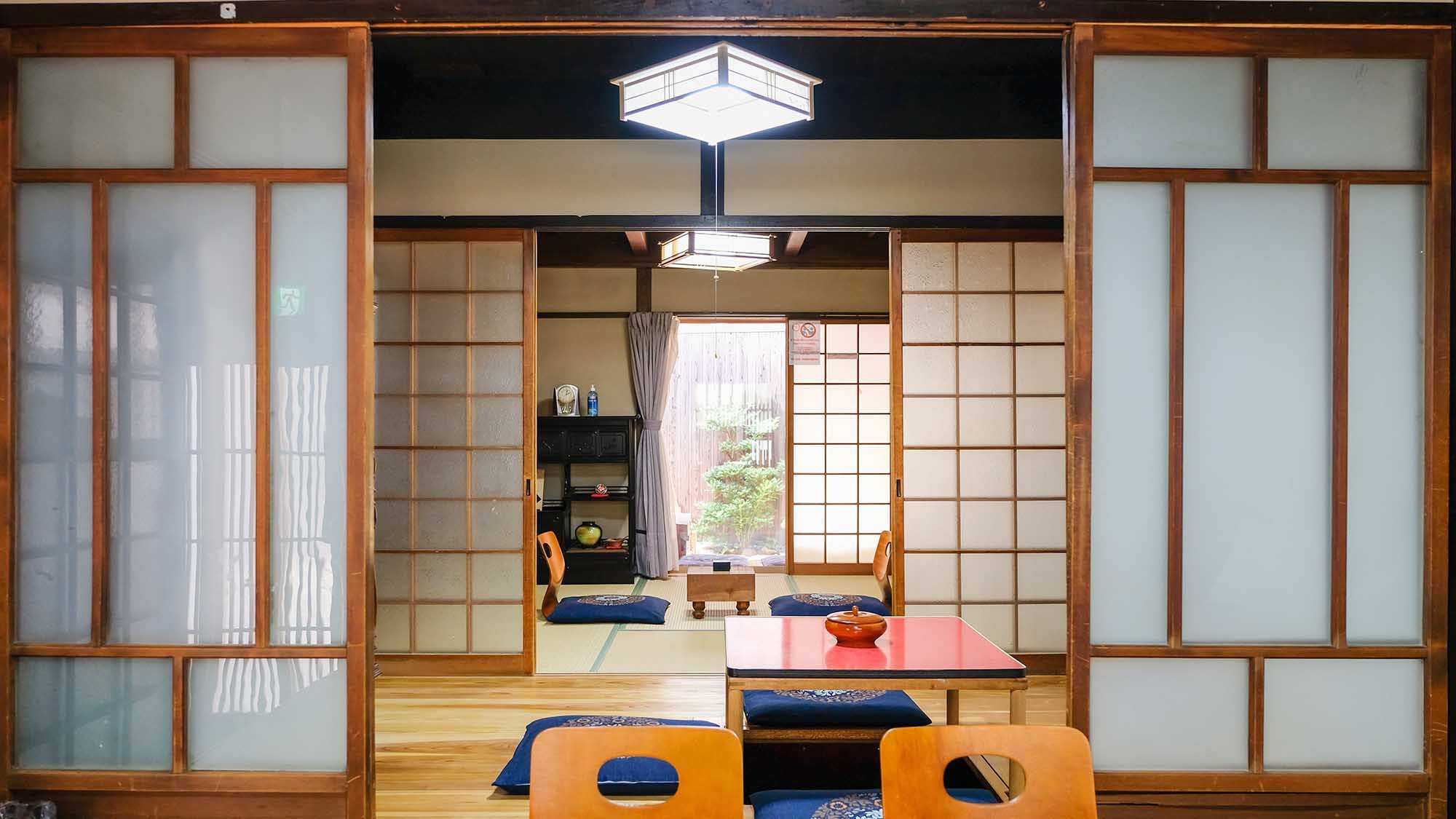 ・[Living room] The sunken kotatsu table is also very popular.